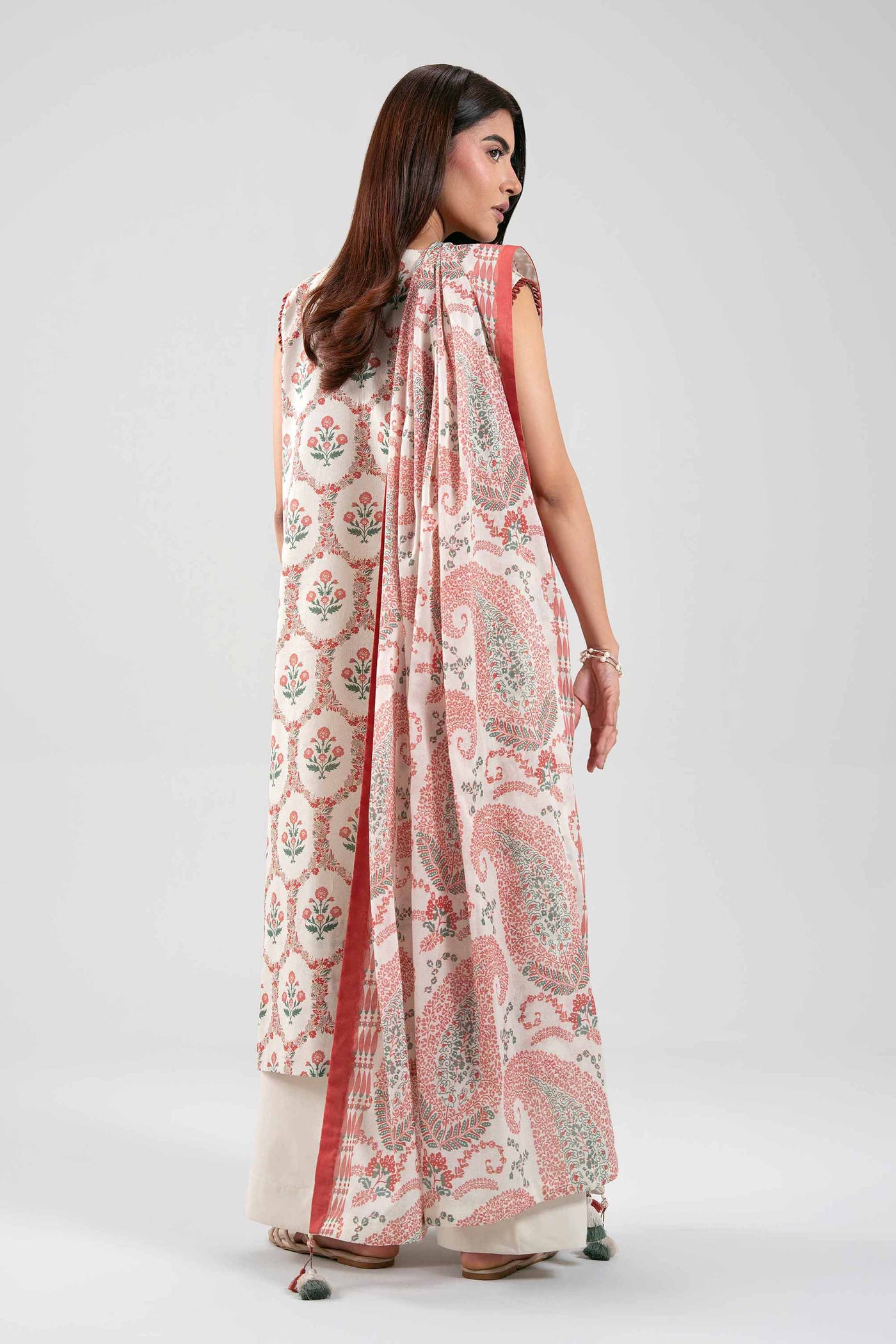 3 Piece Embroidered Lawn Suit