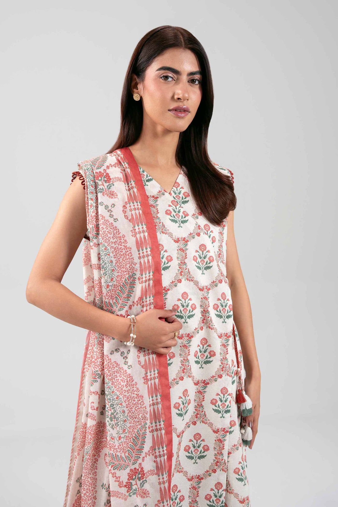 3 Piece Embroidered Lawn Suit