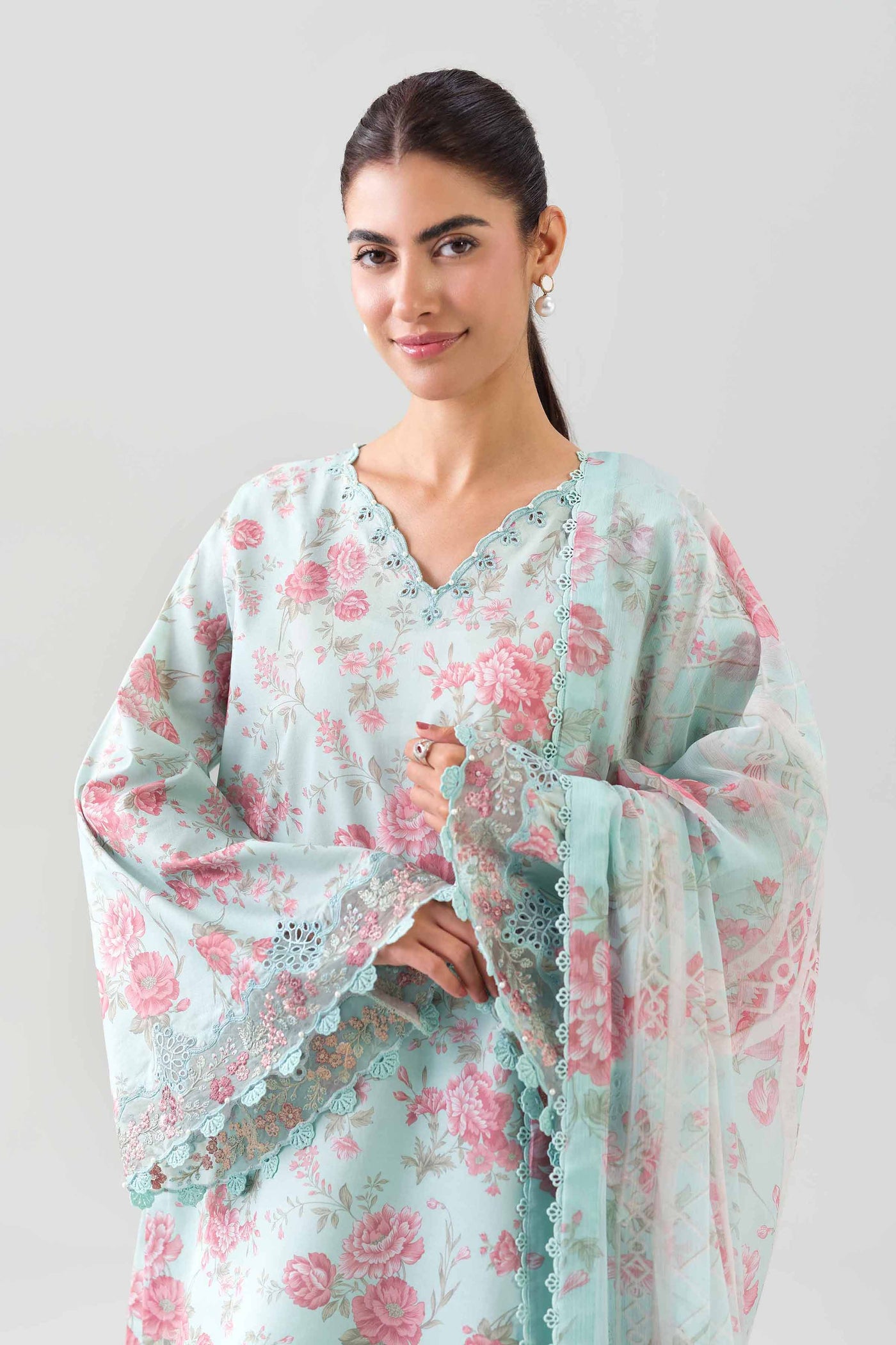 3 Piece Embroidered Zari Net Suit