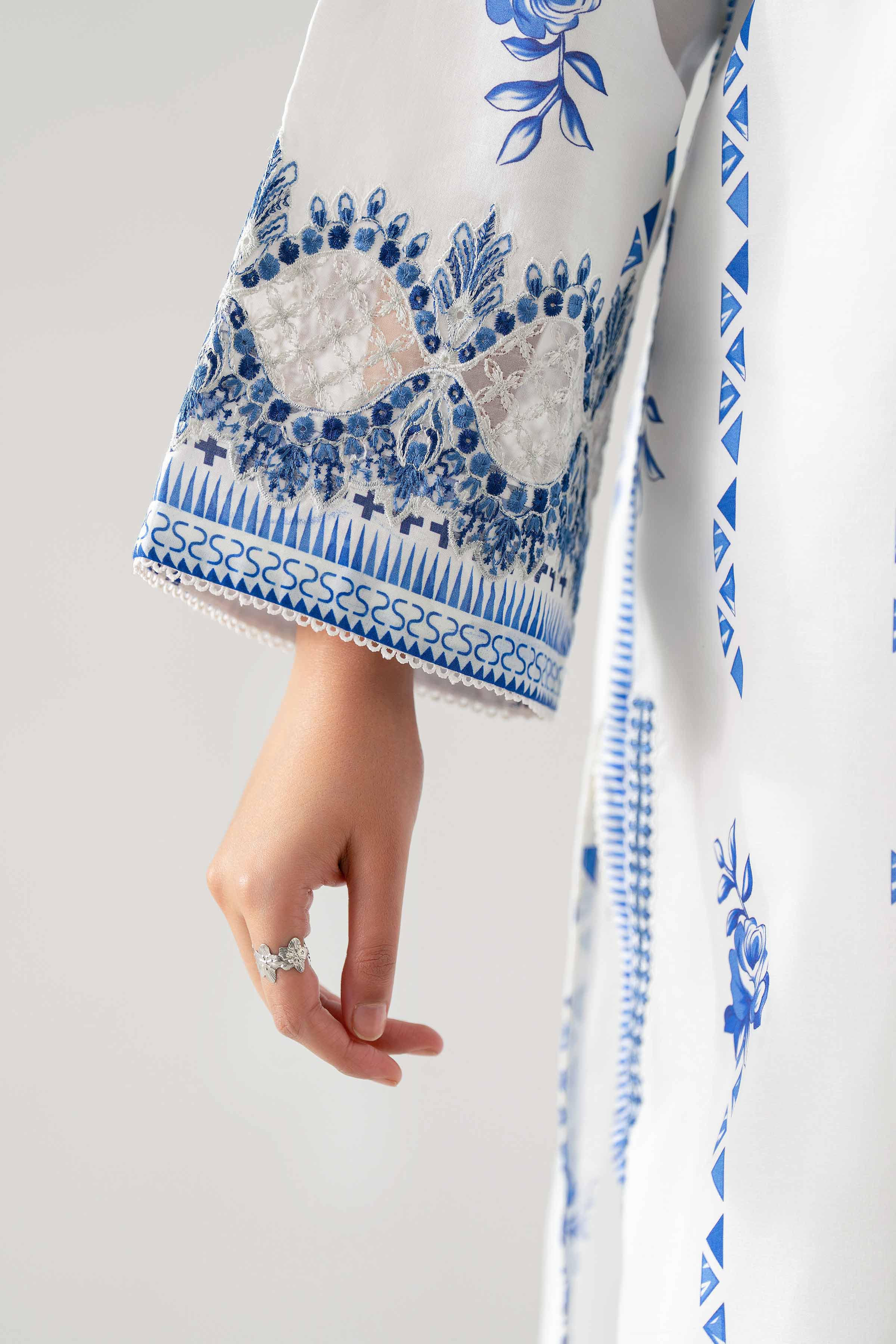 Embroidered Lawn Kurta
