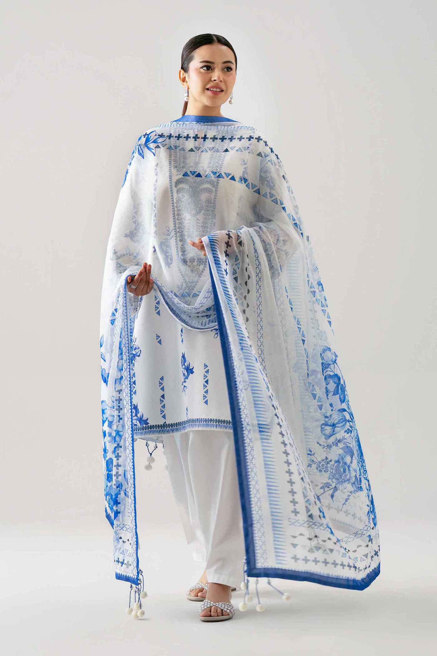Embroidered Lawn Kurta