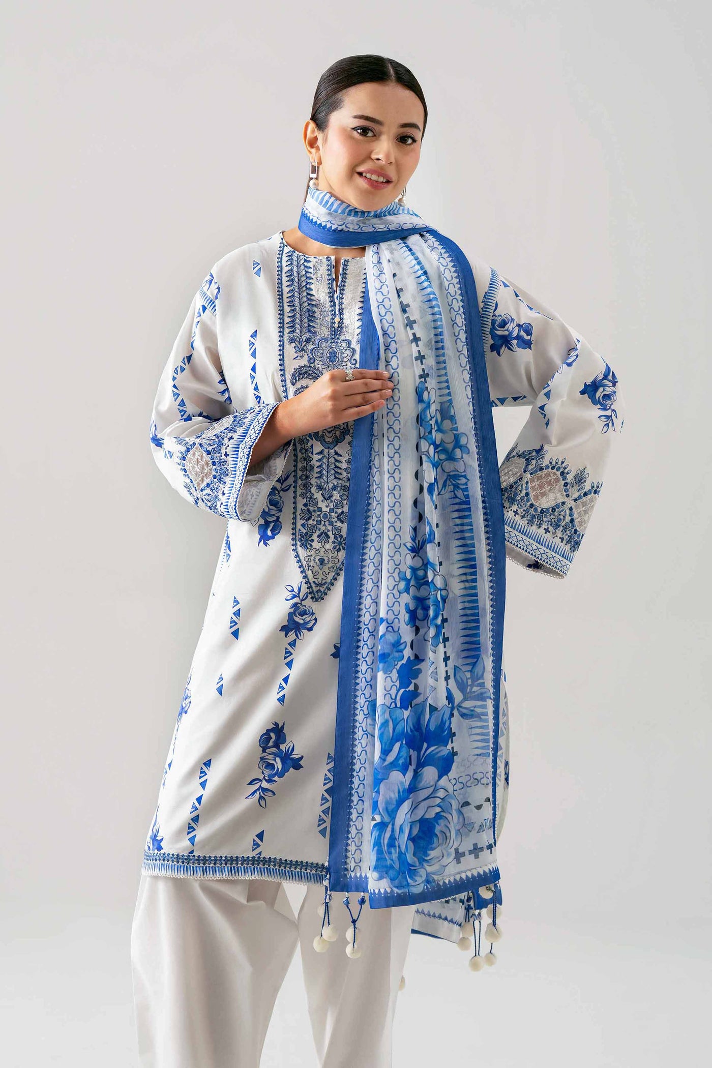 Embroidered Lawn Kurta