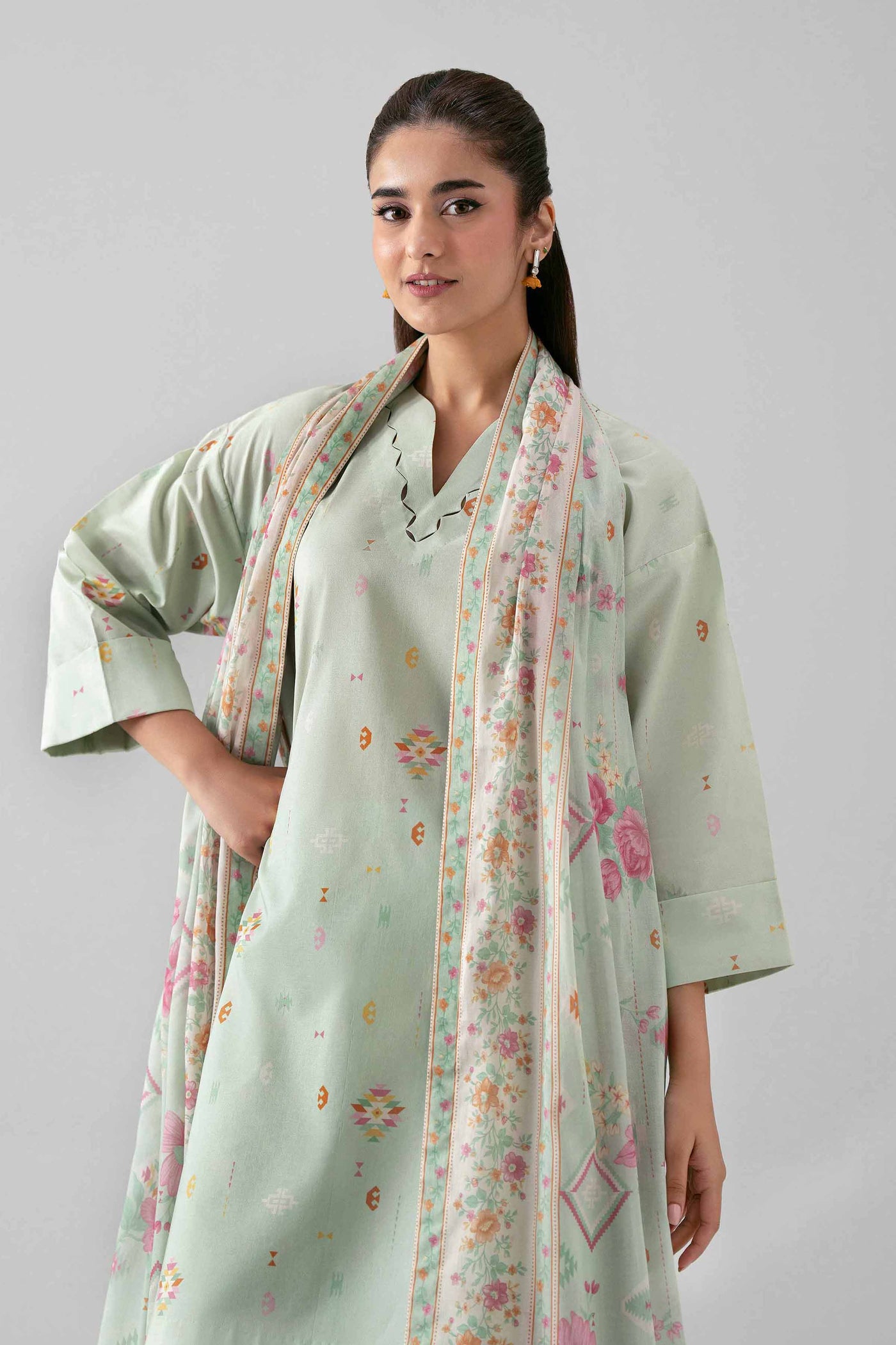 3 Piece Embroidered Lawn Suit