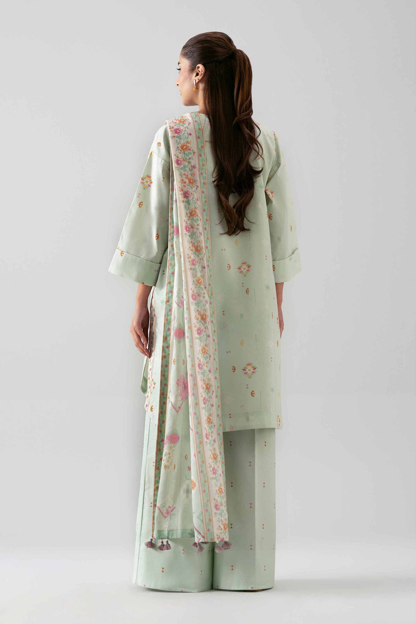 3 Piece Embroidered Lawn Suit