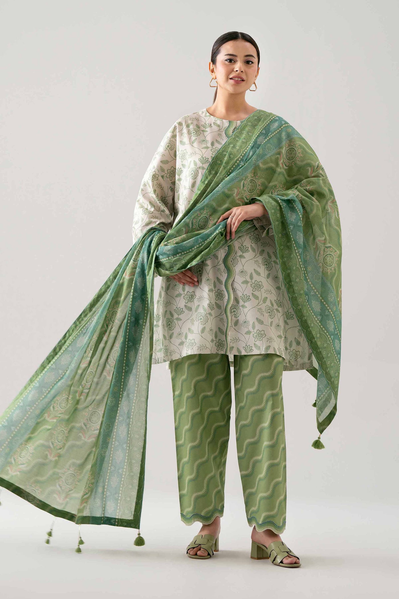Embroidered Lawn Kurta