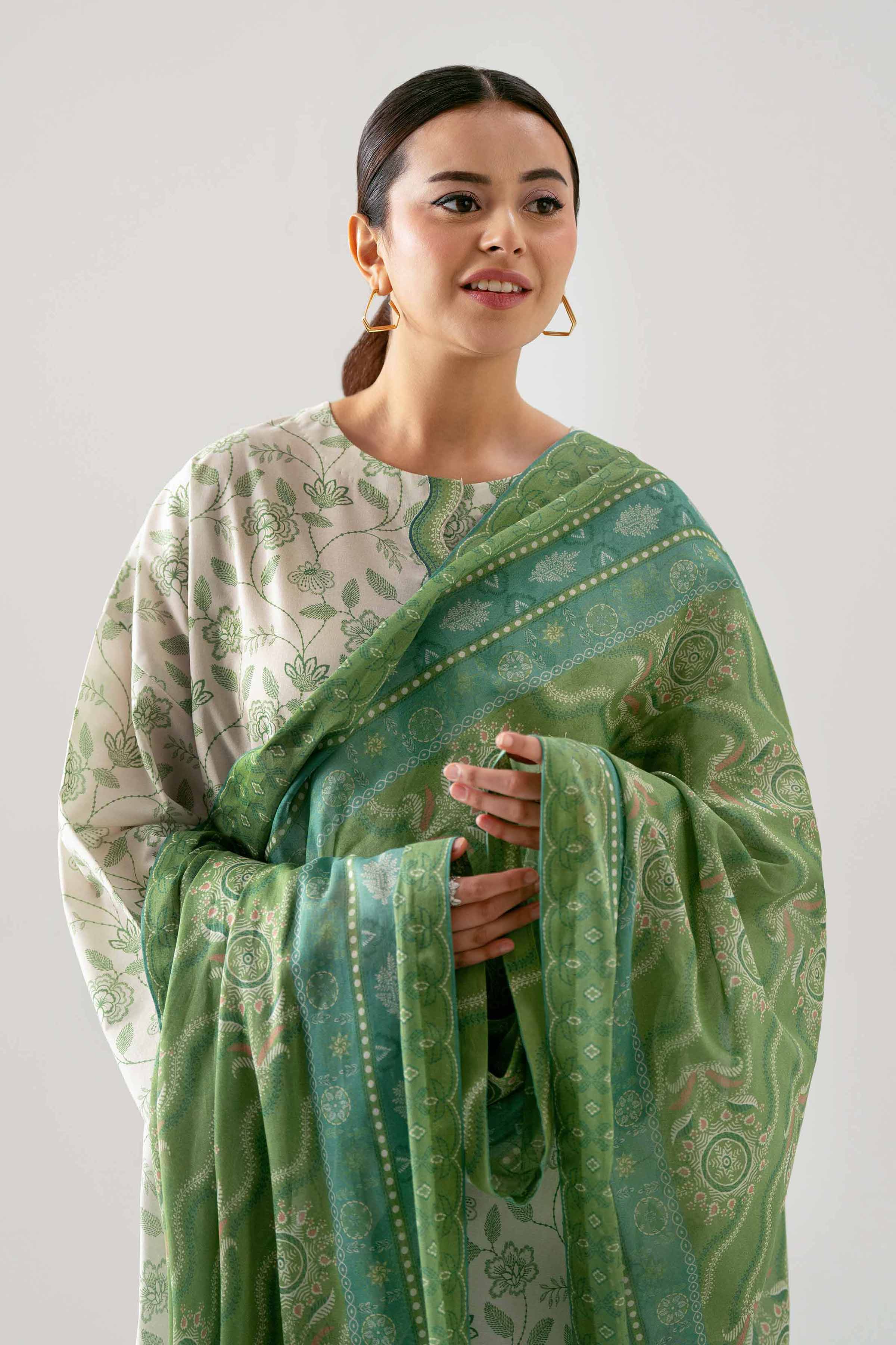 Embroidered Lawn Kurta