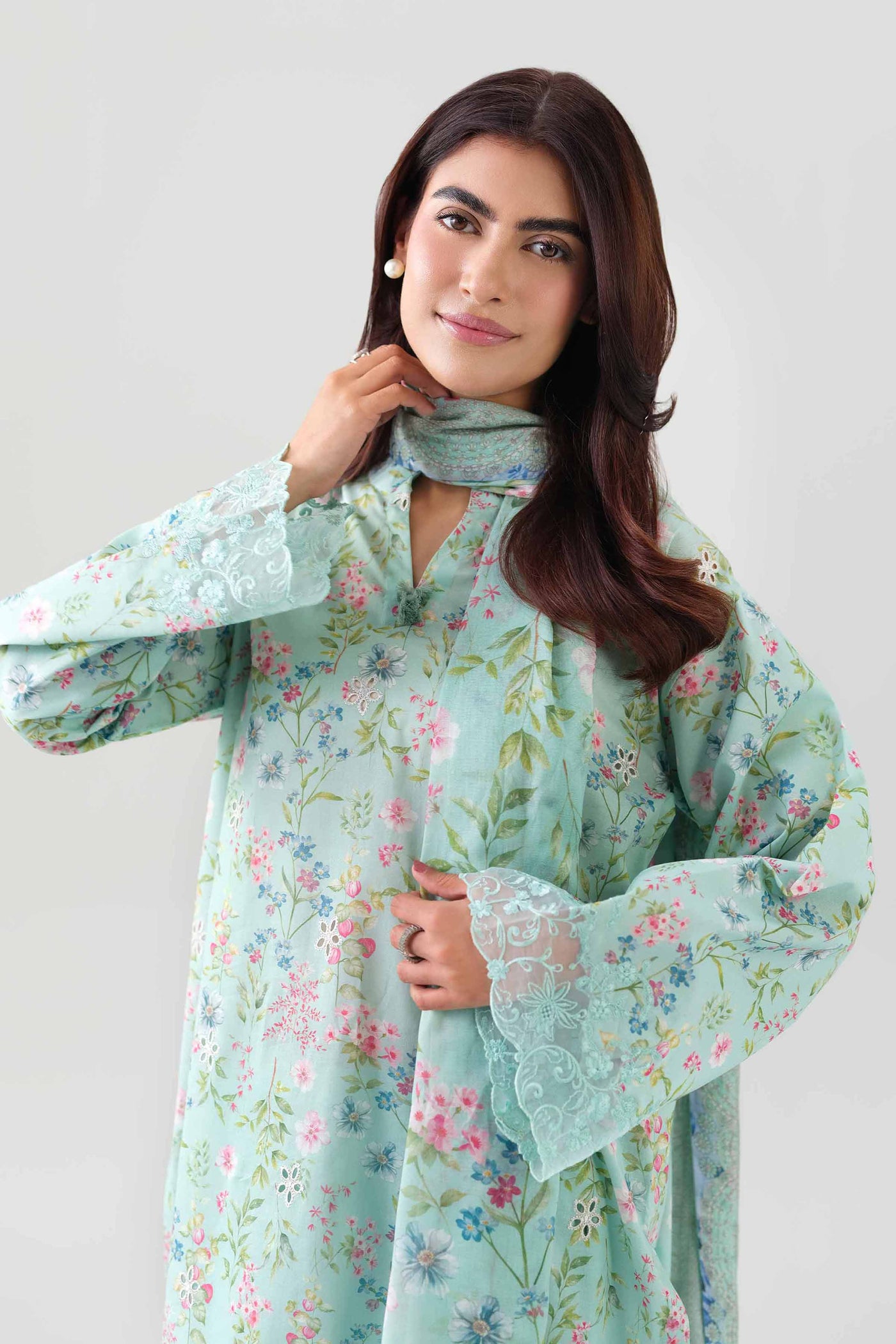 3 Piece Embroidered Lawn Suit