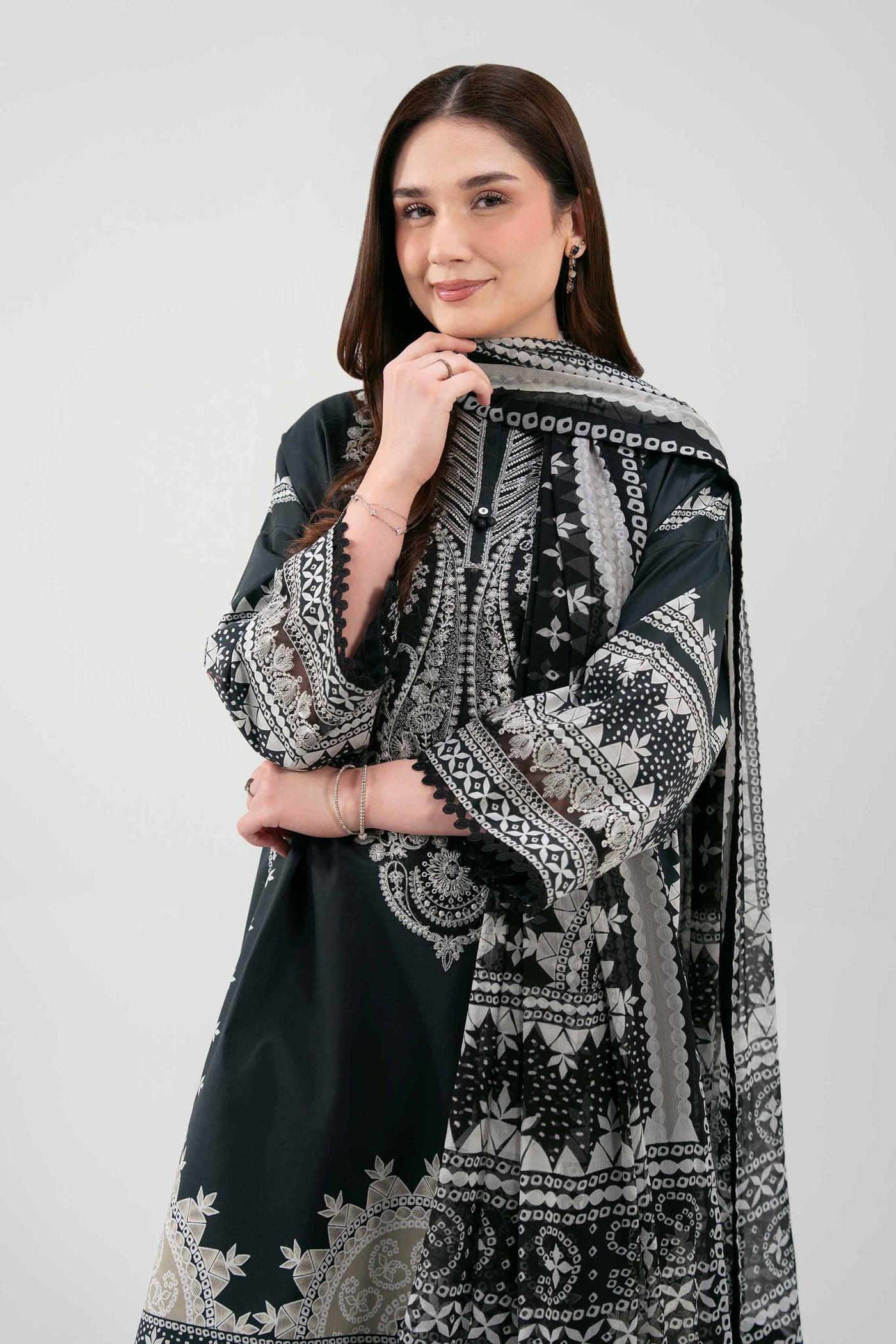 2 Piece Embroidered Lawn Suit