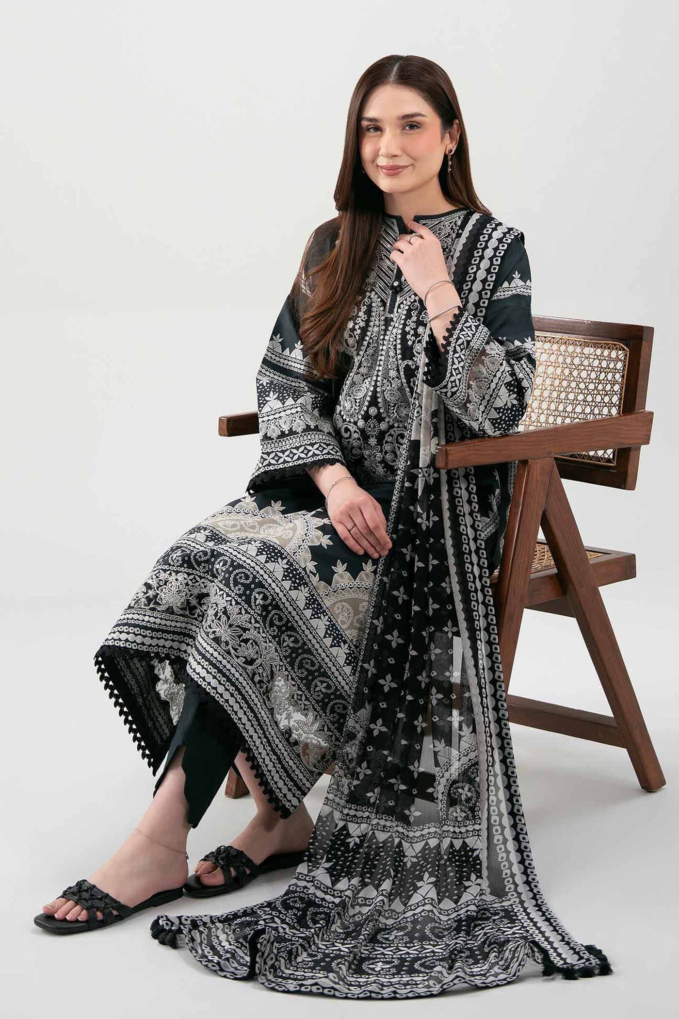 2 Piece Embroidered Lawn Suit