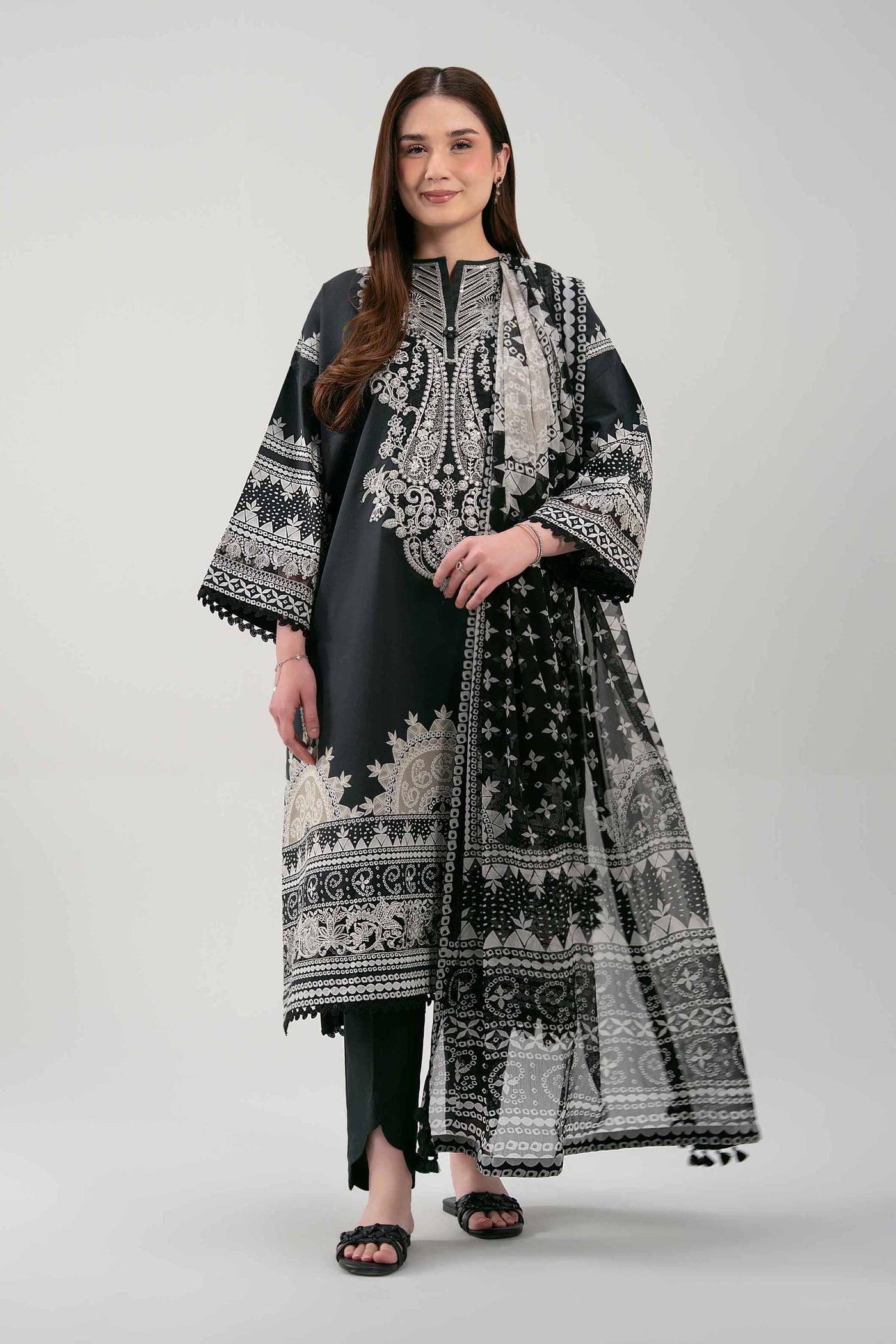 2 Piece Embroidered Lawn Suit