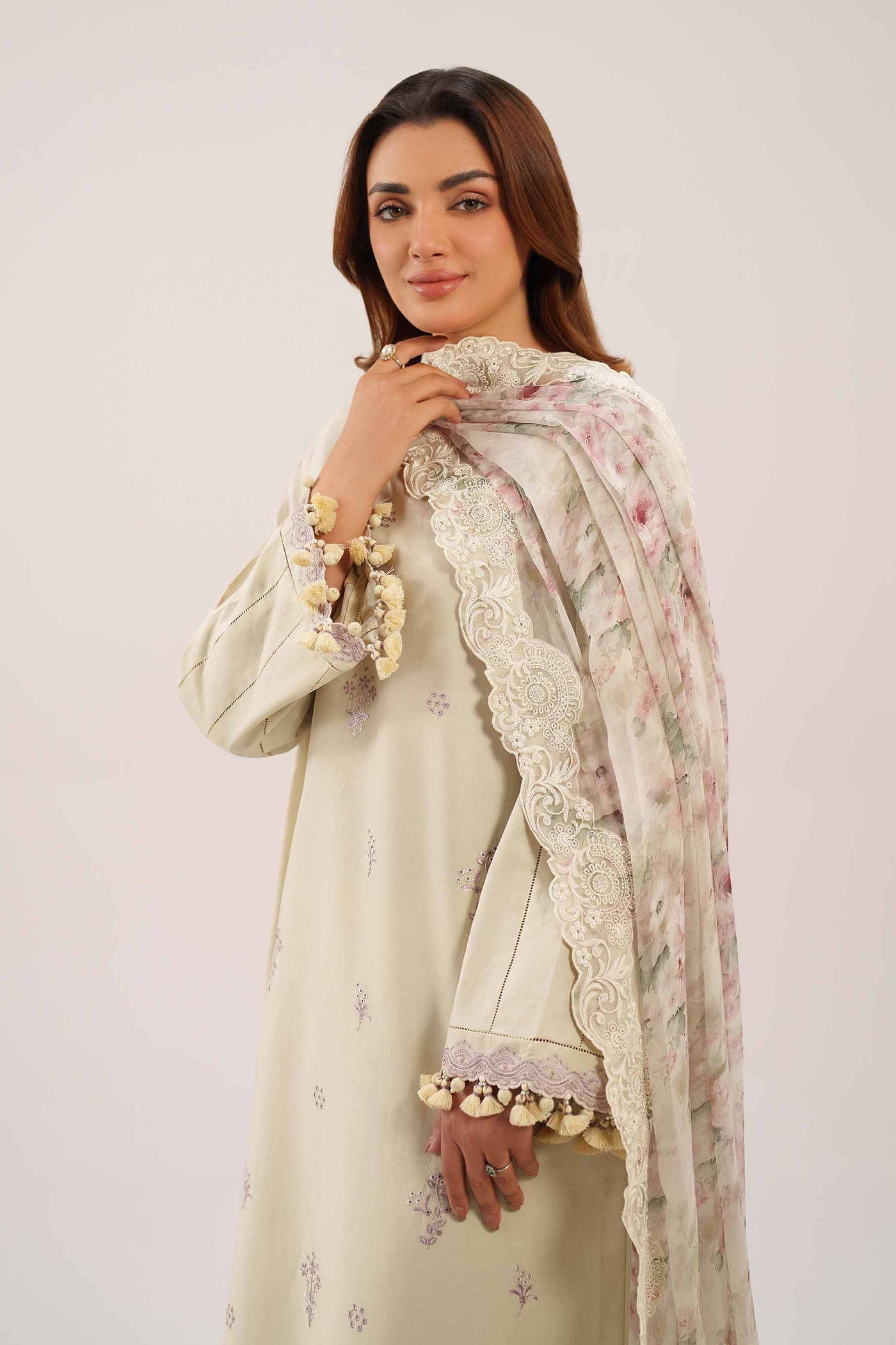 3 Piece Embroidered Lawn Suit
