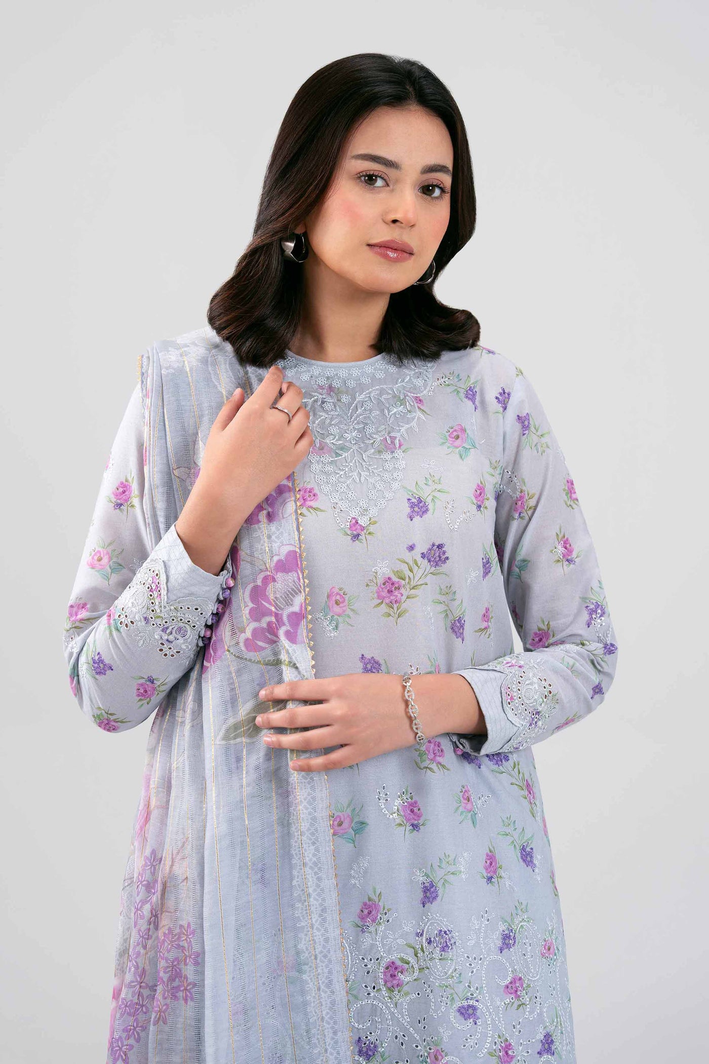Embroidered Lawn Kurta