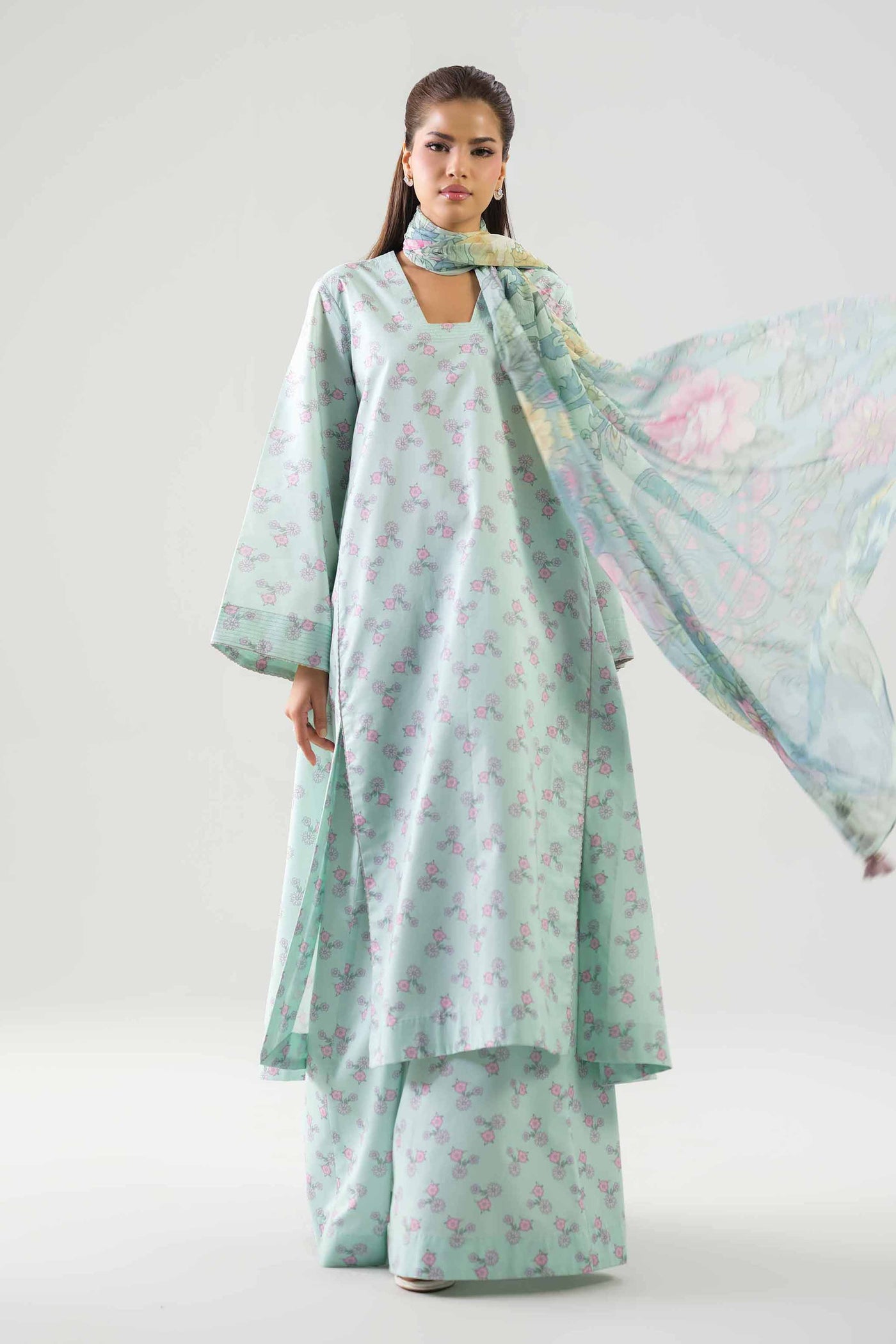 3 Piece Embroidered Lawn Suit
