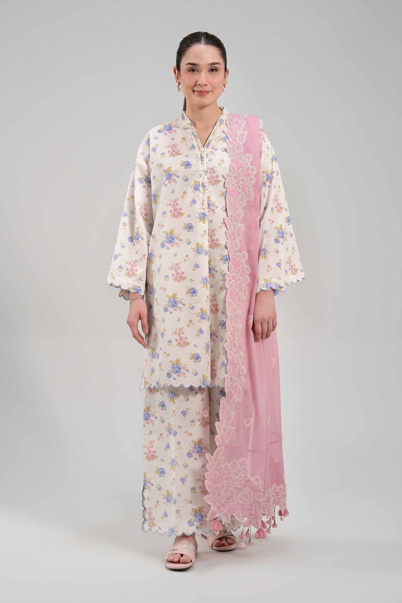 3 Piece Embroidered Lawn Suit
