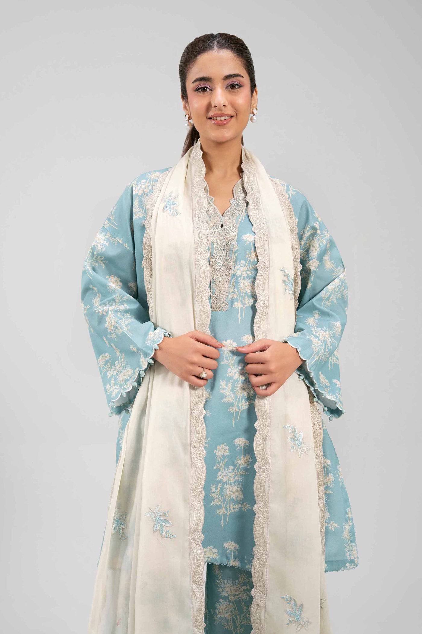 3 Piece Embroidered Lawn Suit