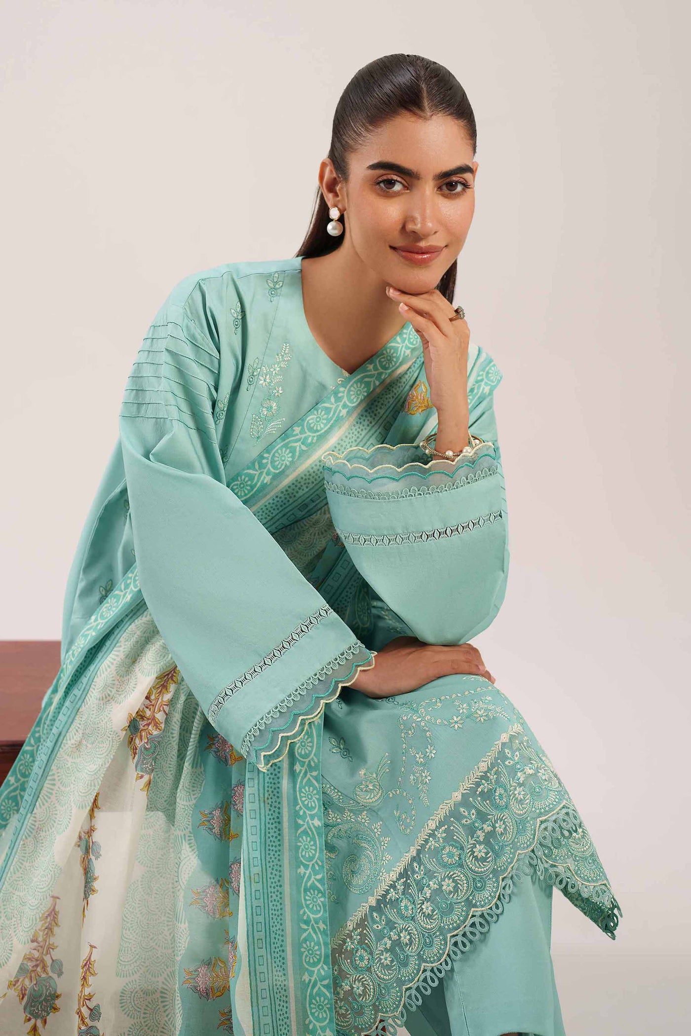 3 Piece Embroidered Lawn Suit
