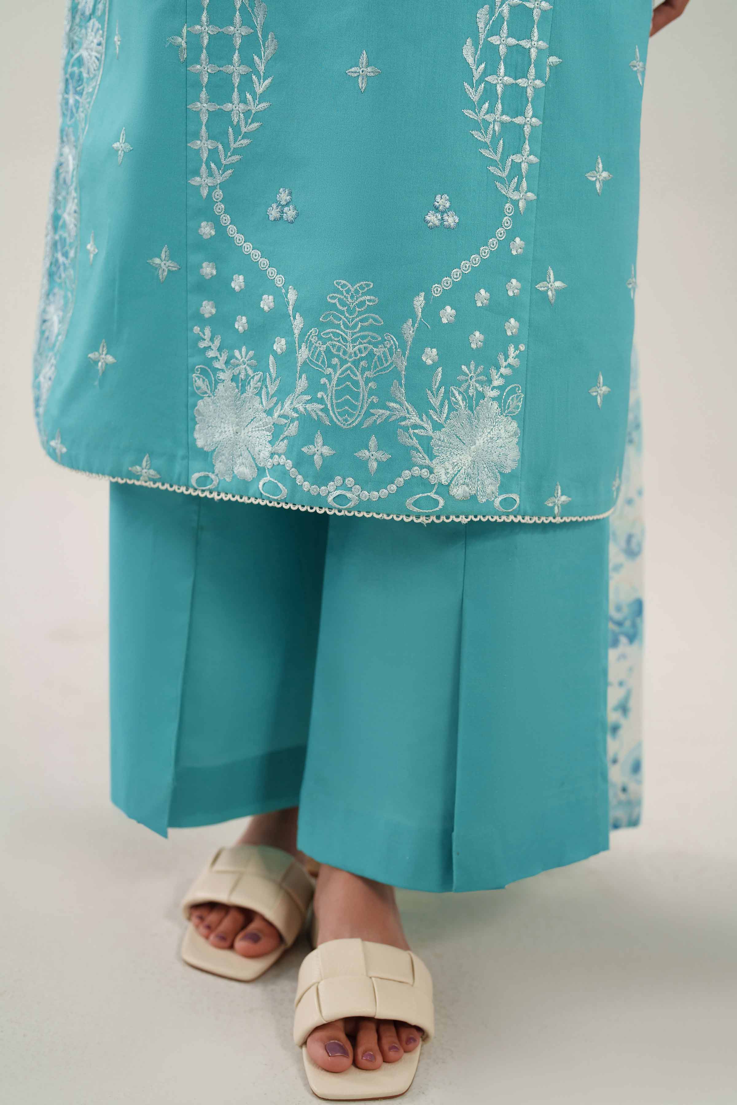 3 Piece Embroidered Zari Organza Suit