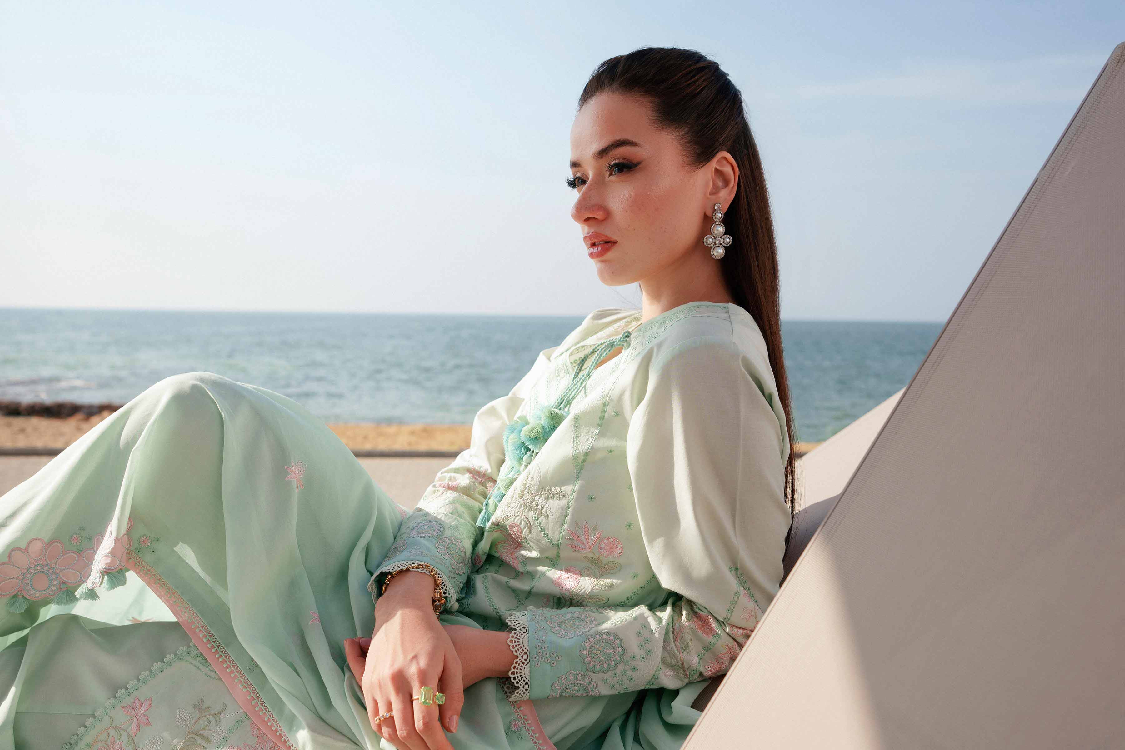 3 Piece - Embroidered Suit - 42601291