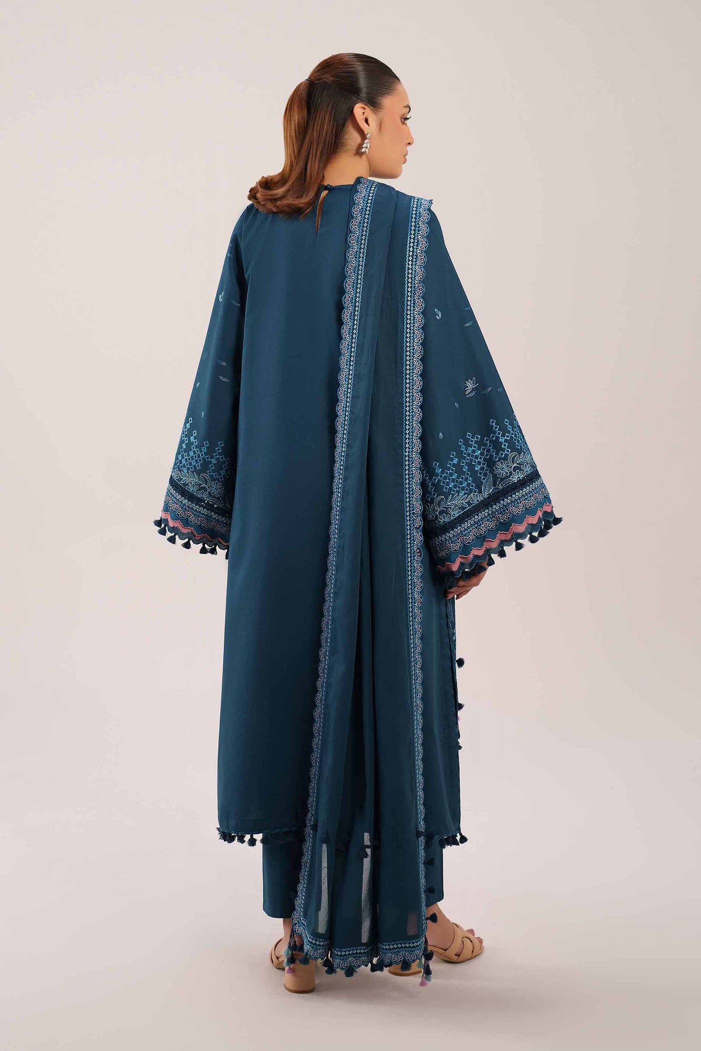 3 Piece Embroidered Lawn Suit