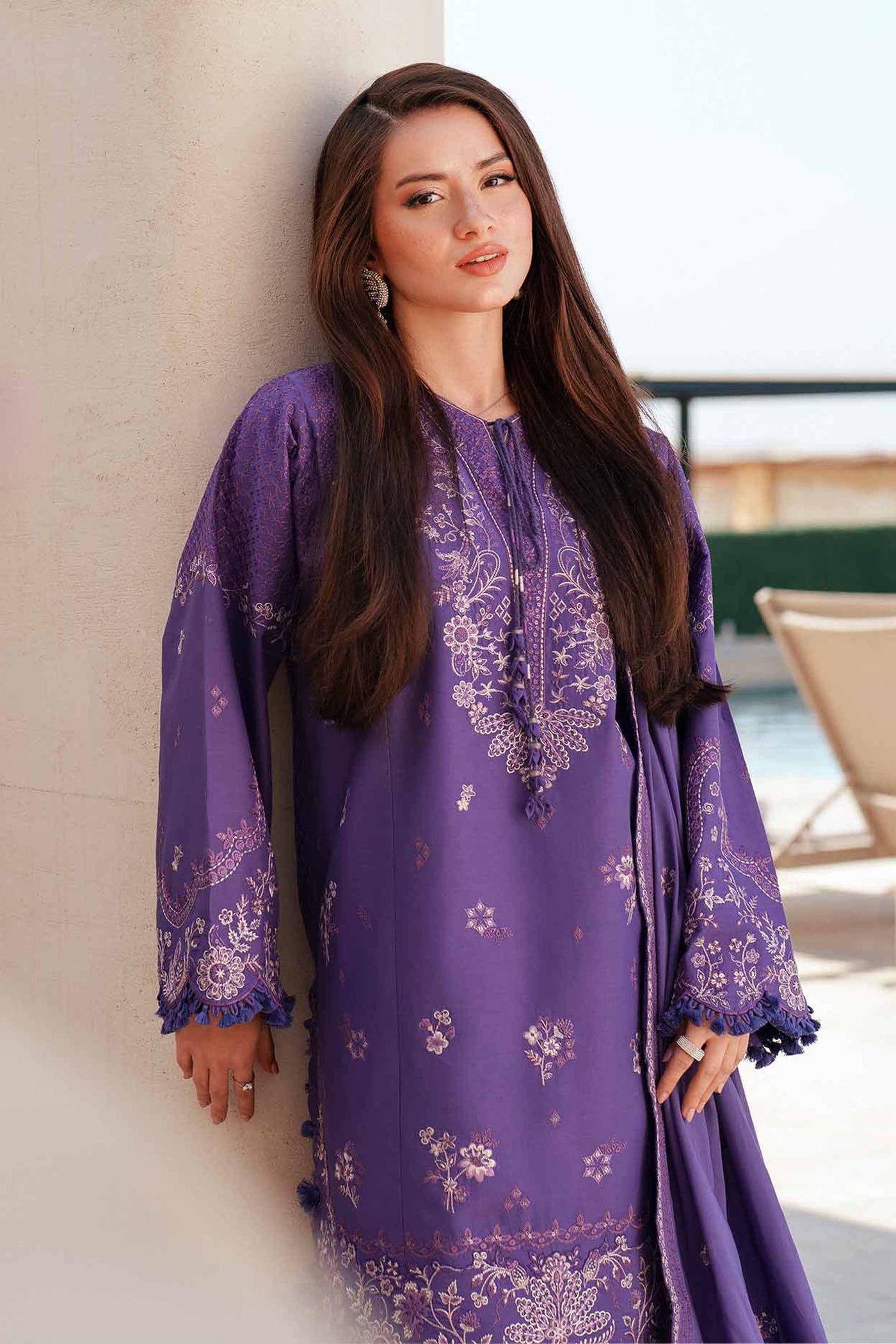 3 Piece Unstitched Embroidered Lawn Karandi Suit