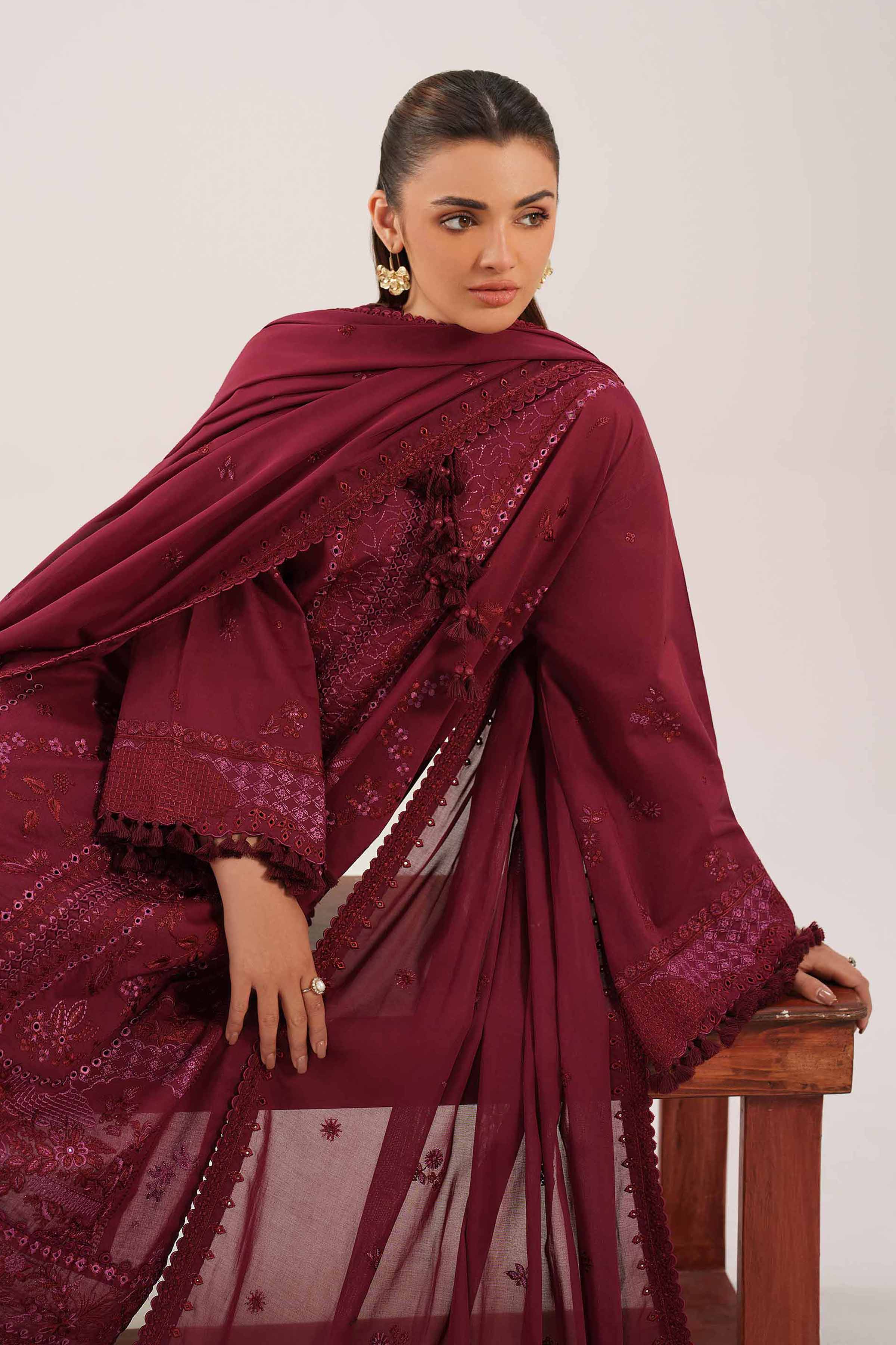 3 Piece - Embroidered Suit - 42601298