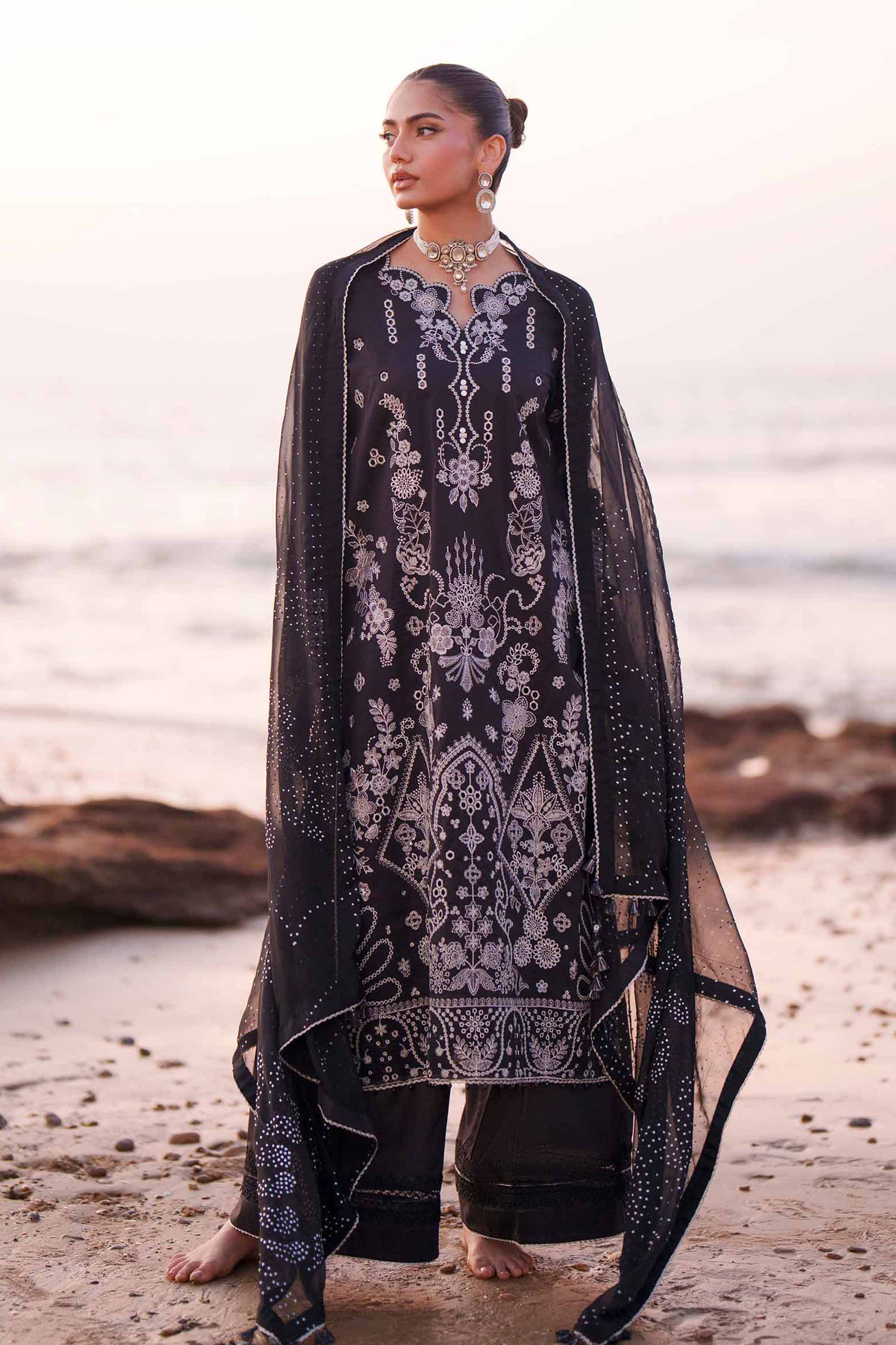 3 Piece - Embroidered Suit - 42601302