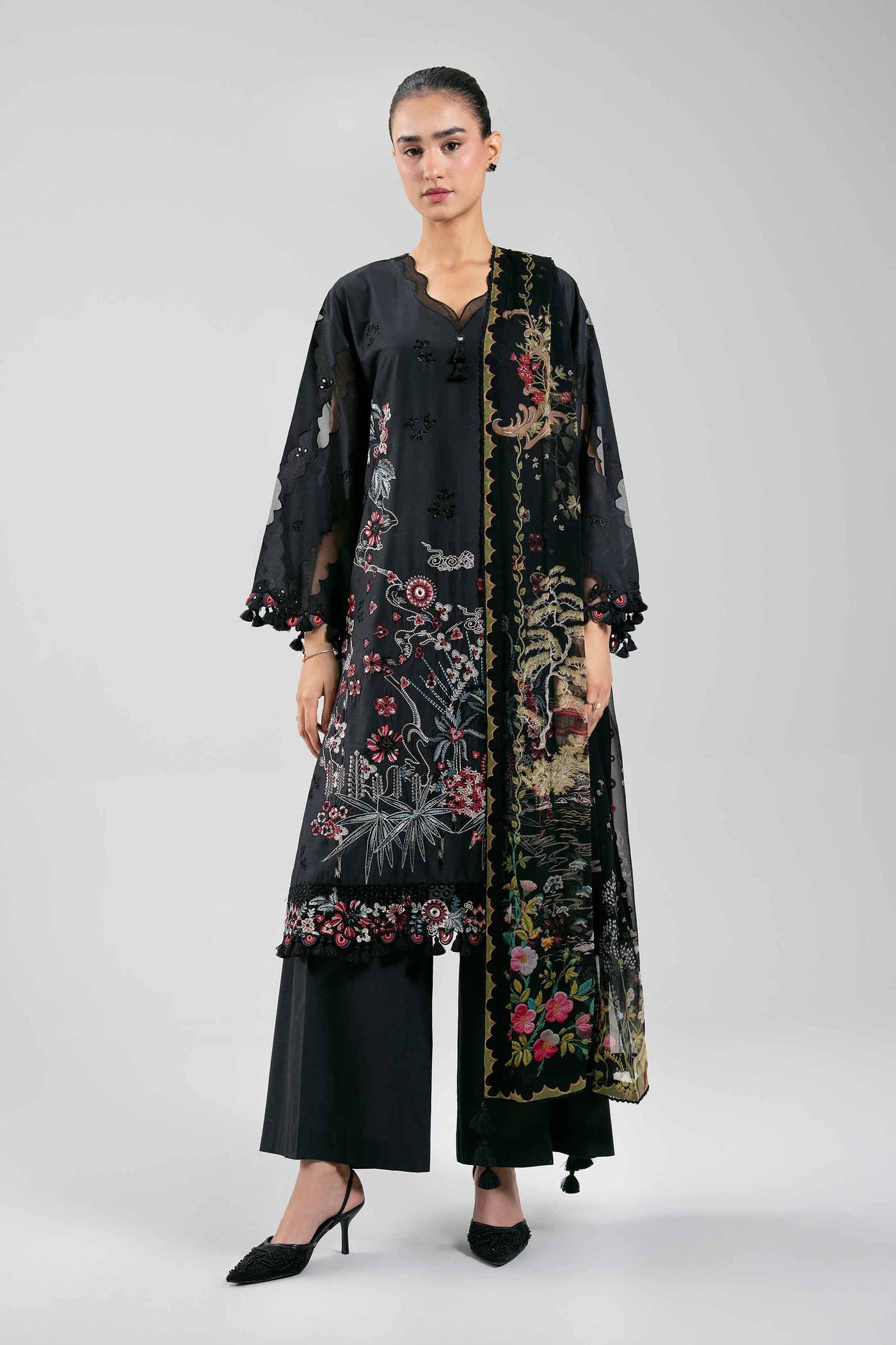 3 Piece Embroidered Lawn Suit