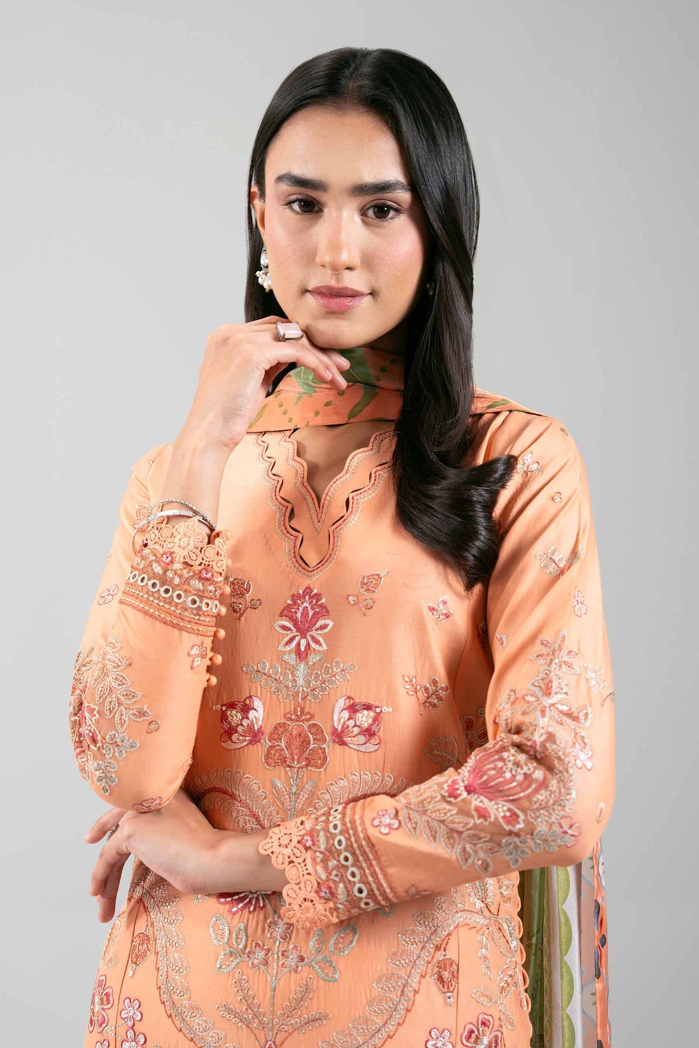3 Piece Embroidered Lawn Suit