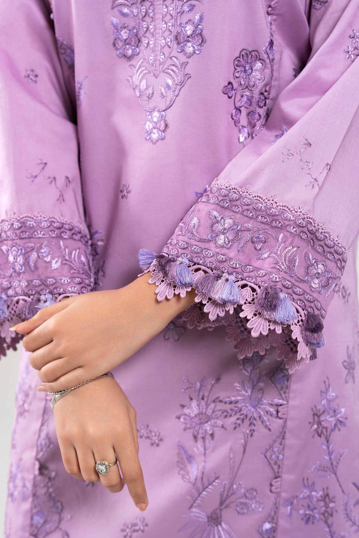 3 Piece Embroidered Lawn Suit