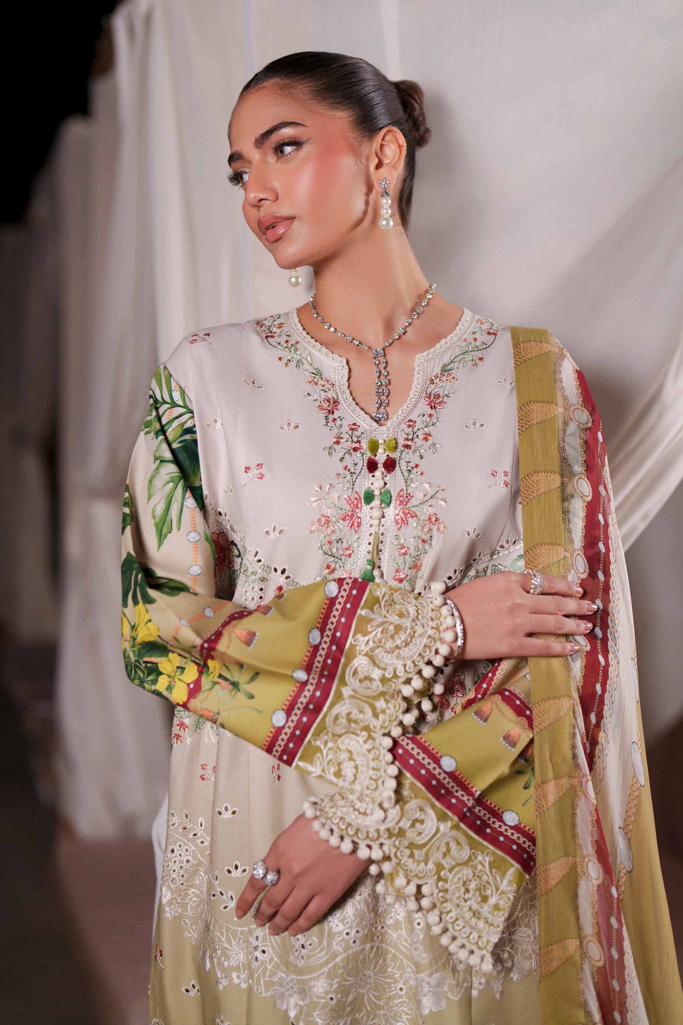 3 Piece Embroidered Lawn Suit