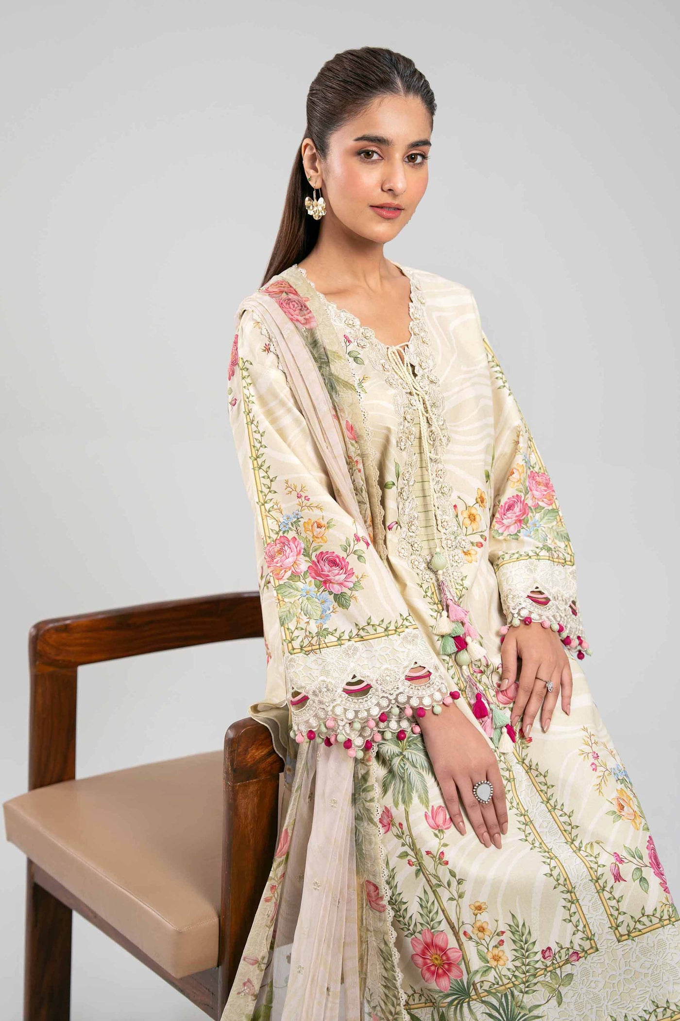 3 Piece Embroidered Lawn Suit