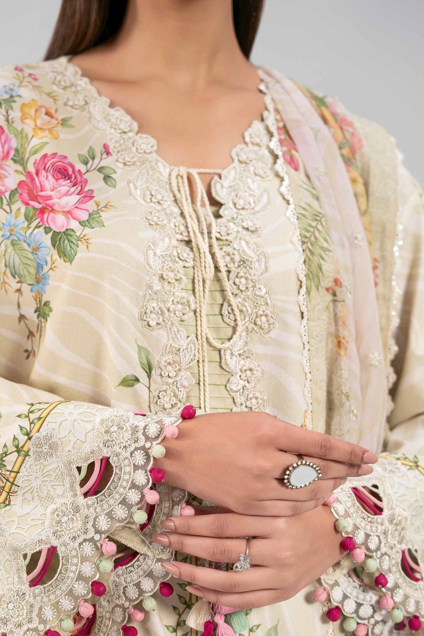 3 Piece Embroidered Lawn Suit