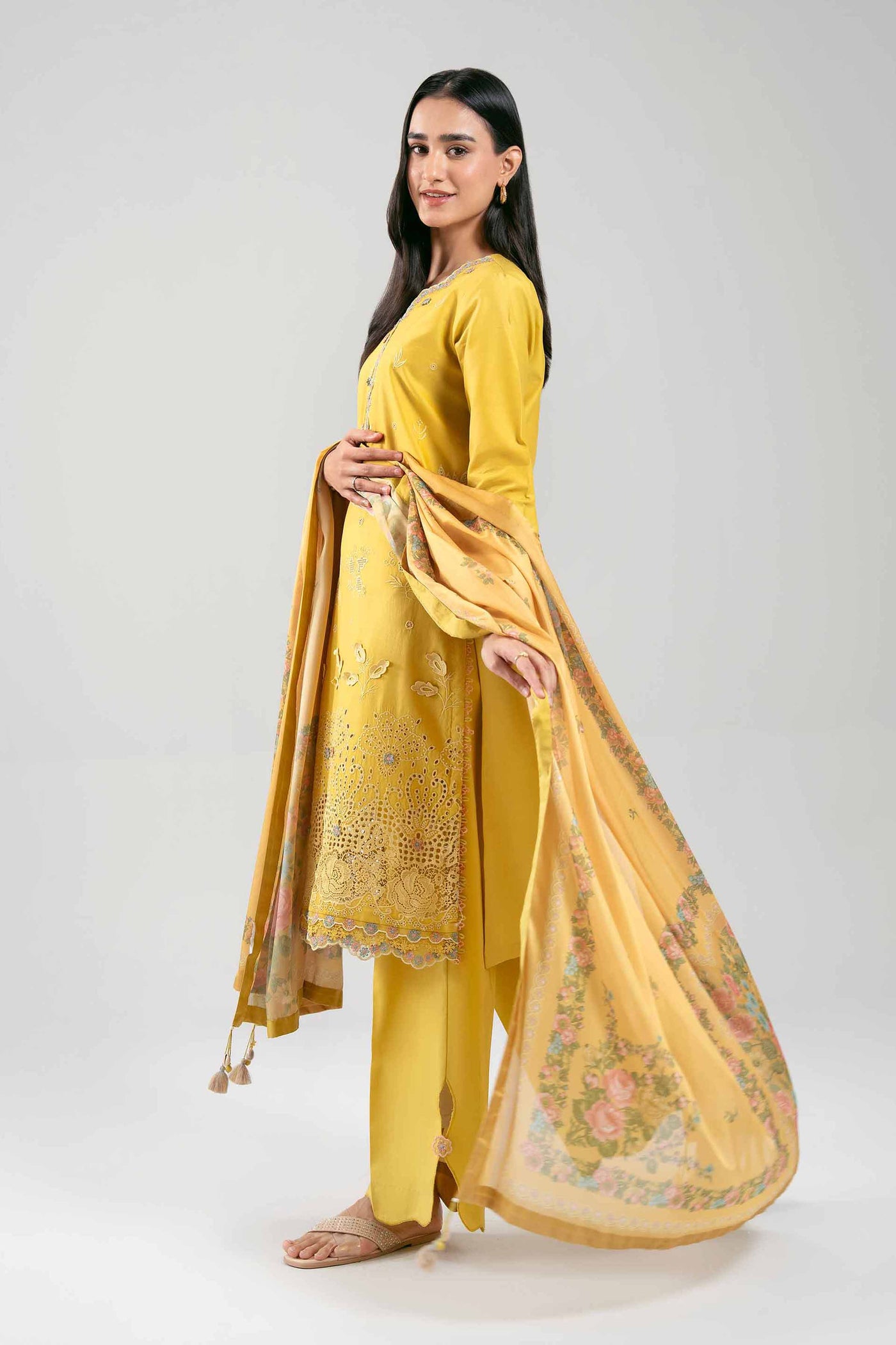 3 Piece Embroidered Lawn Suit