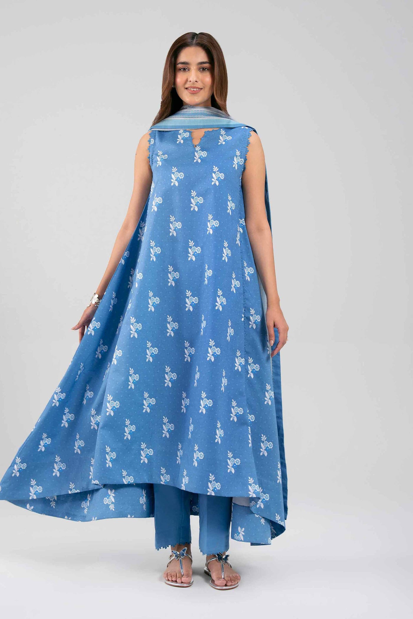 3 Piece Embroidered Lawn Suit