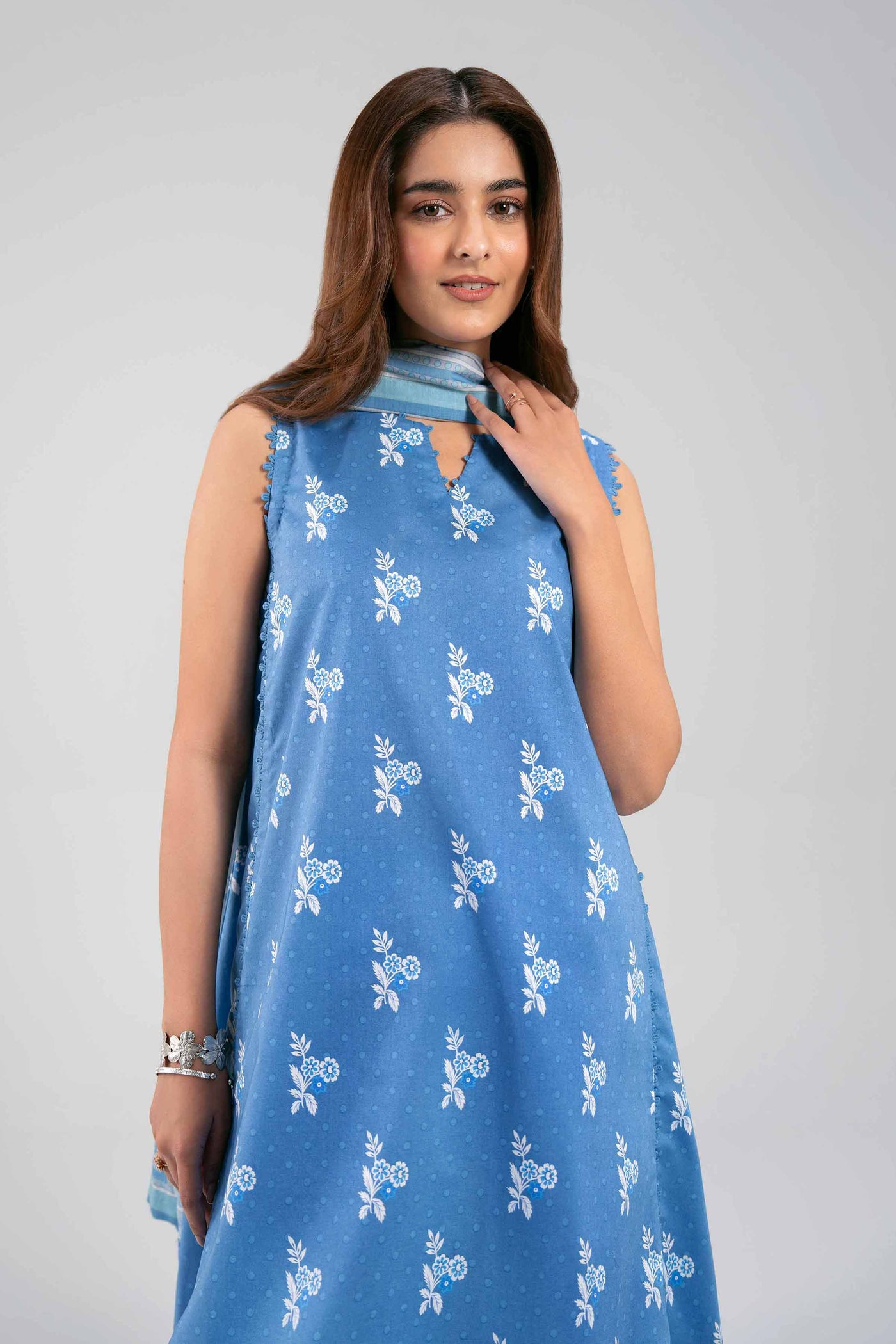 3 Piece Embroidered Lawn Suit