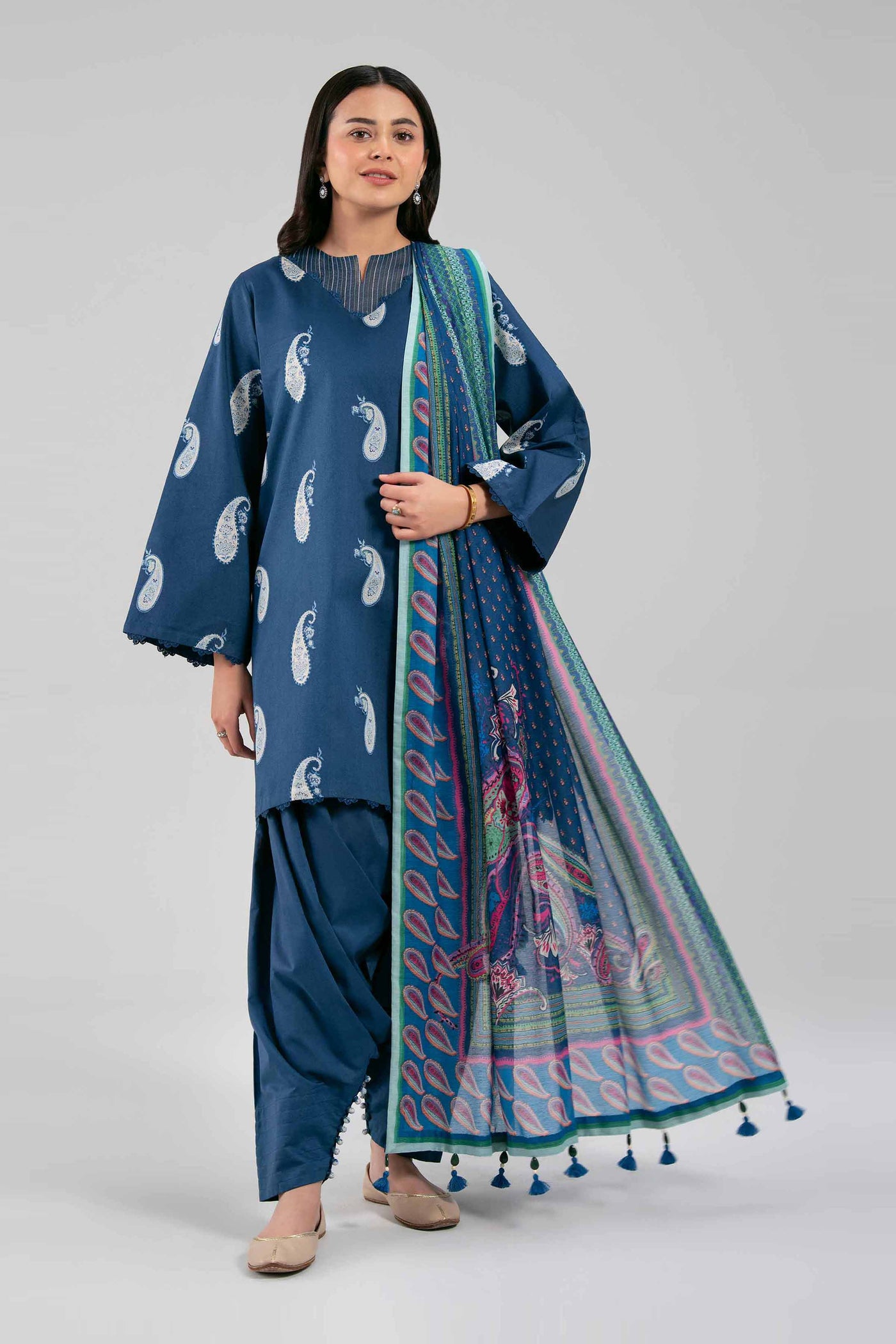 3 Piece Unstitched Embroidered Chiffon Suit