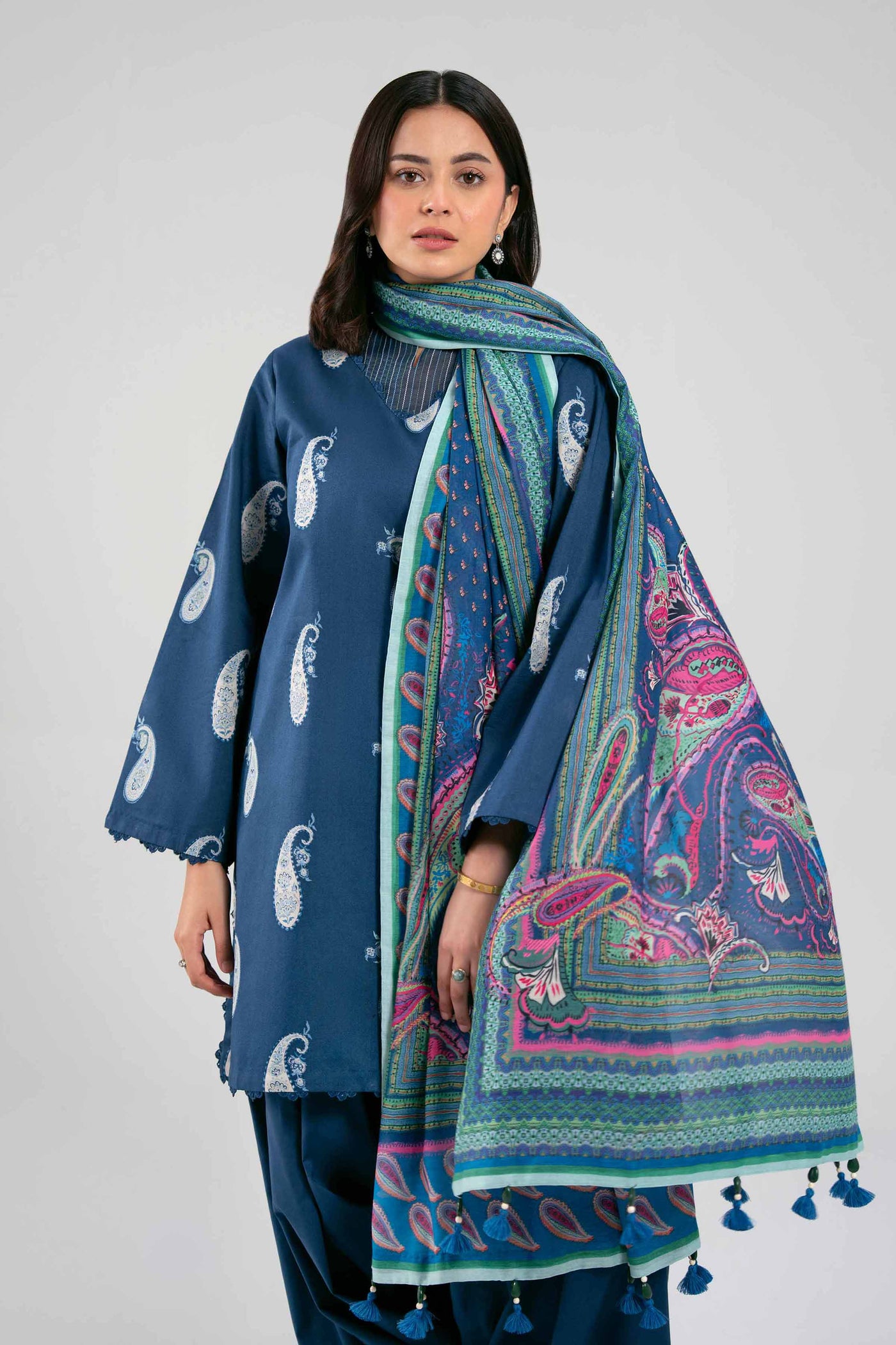 3 Piece Unstitched Embroidered Chiffon Suit