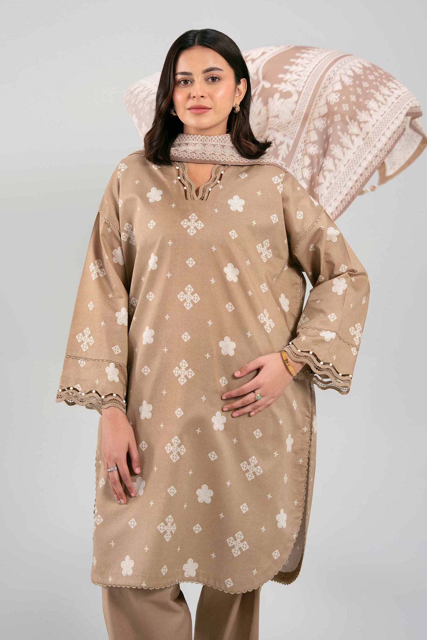 3 Piece Embroidered Lawn Suit
