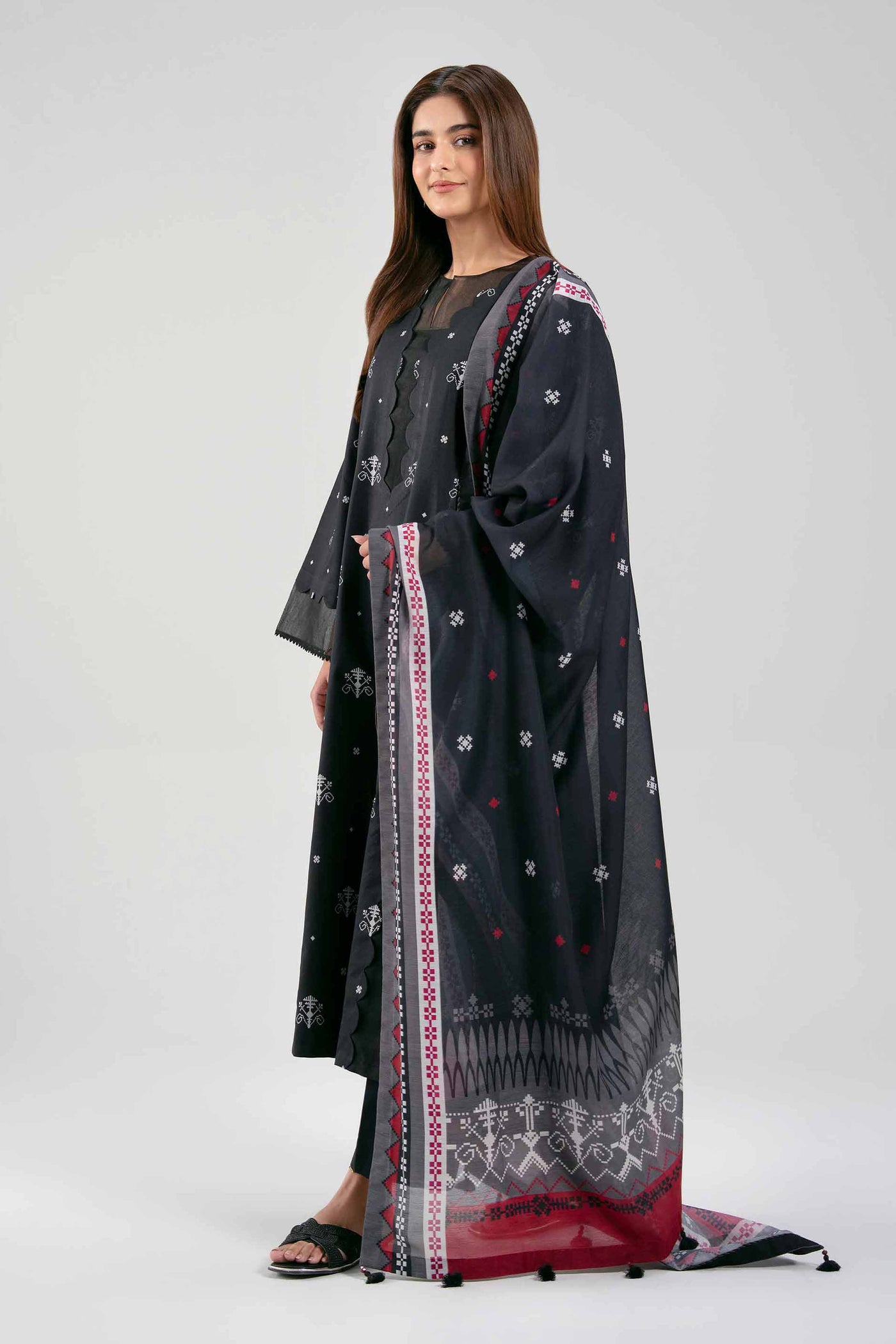3 Piece Embroidered Lawn Suit