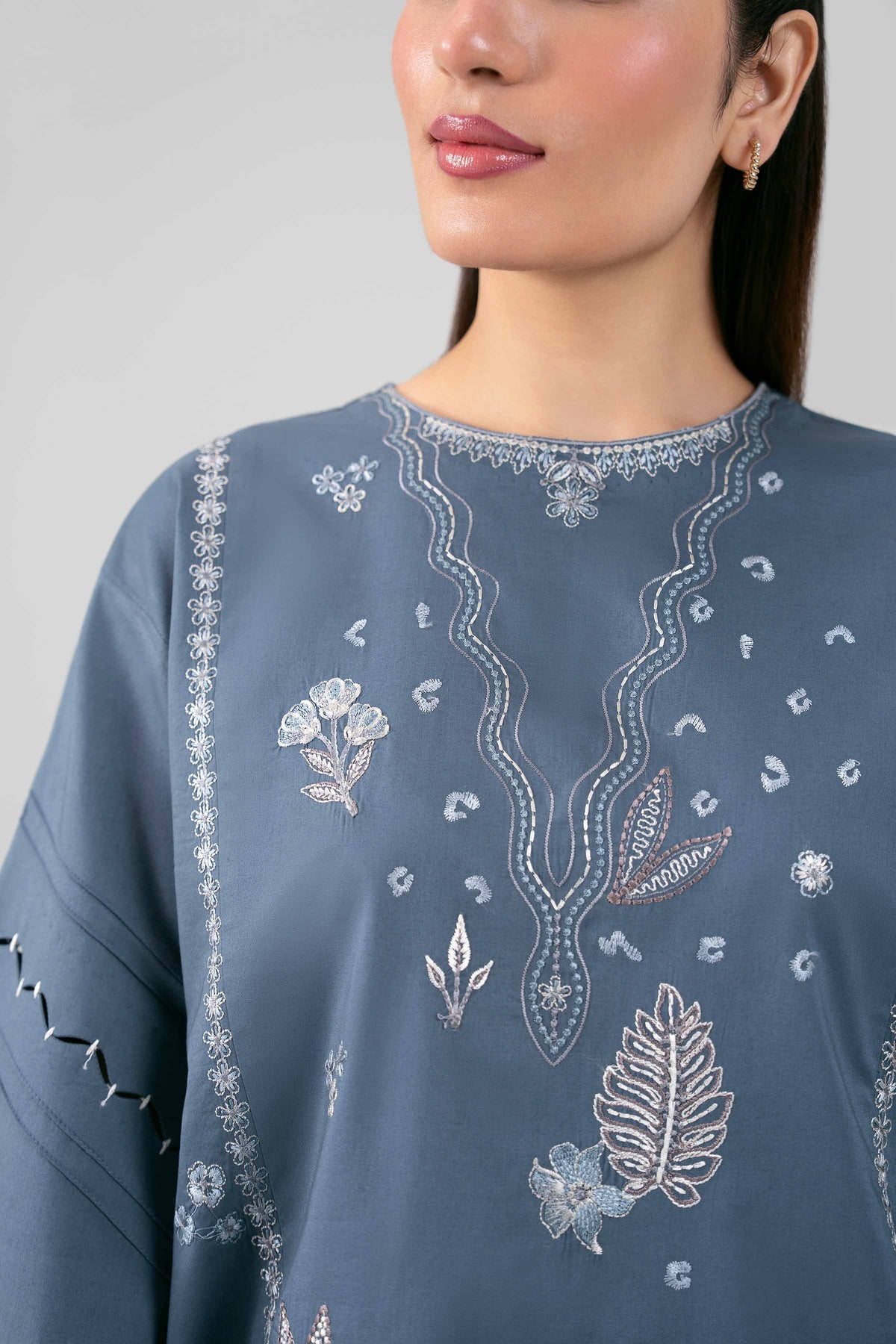 2 Piece - Embroidered Suit - 42601428