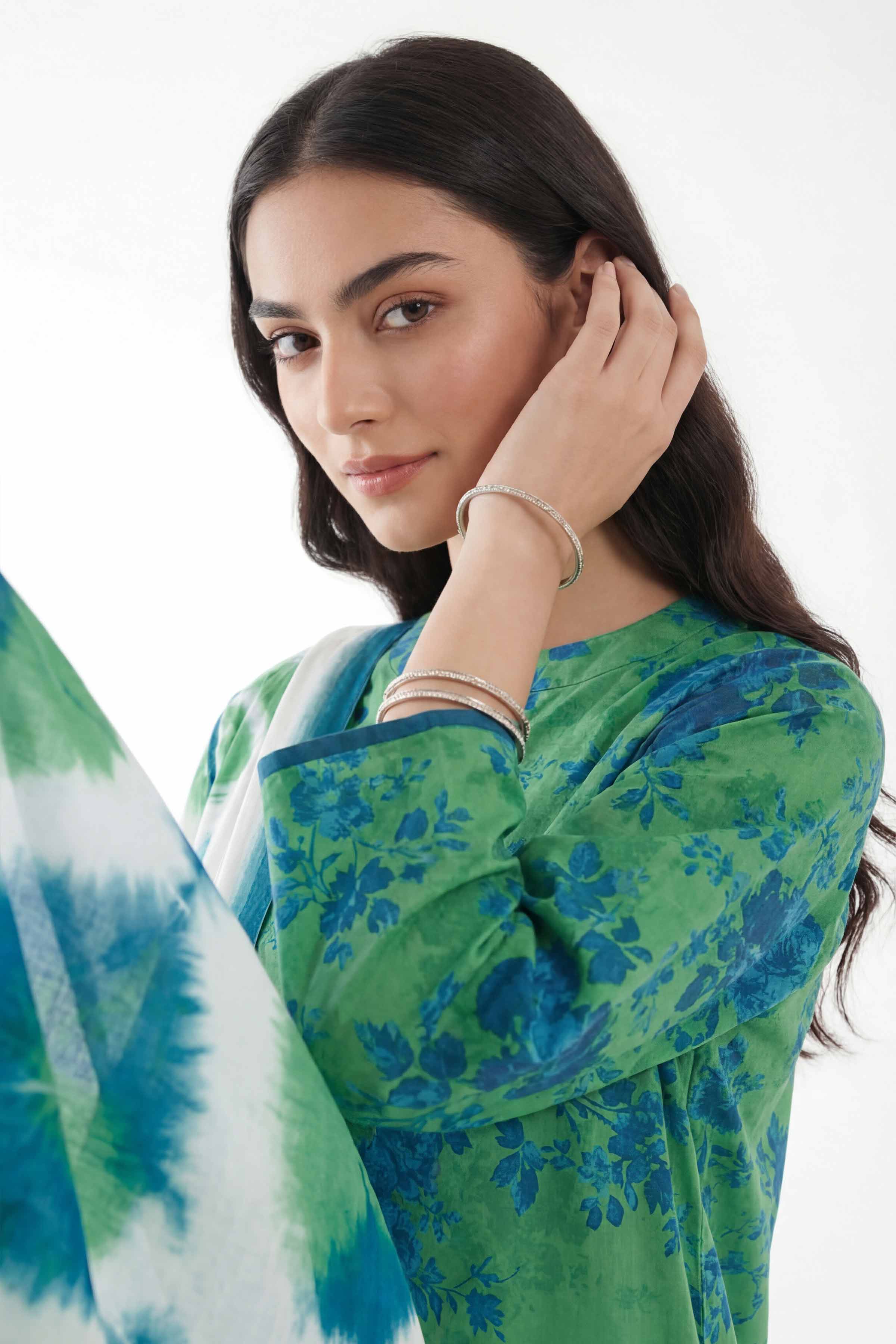 Nourhan Jhumka