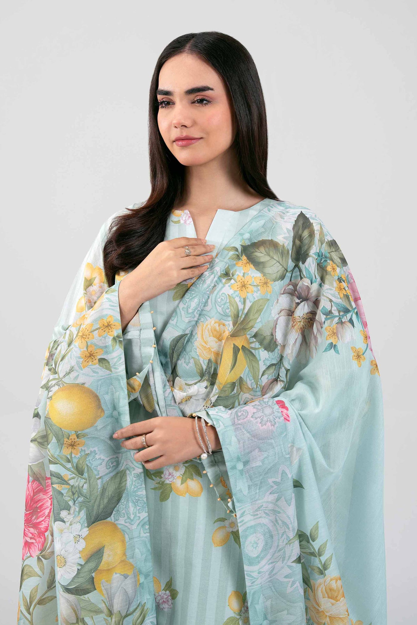 3 Piece Embroidered Lawn Suit
