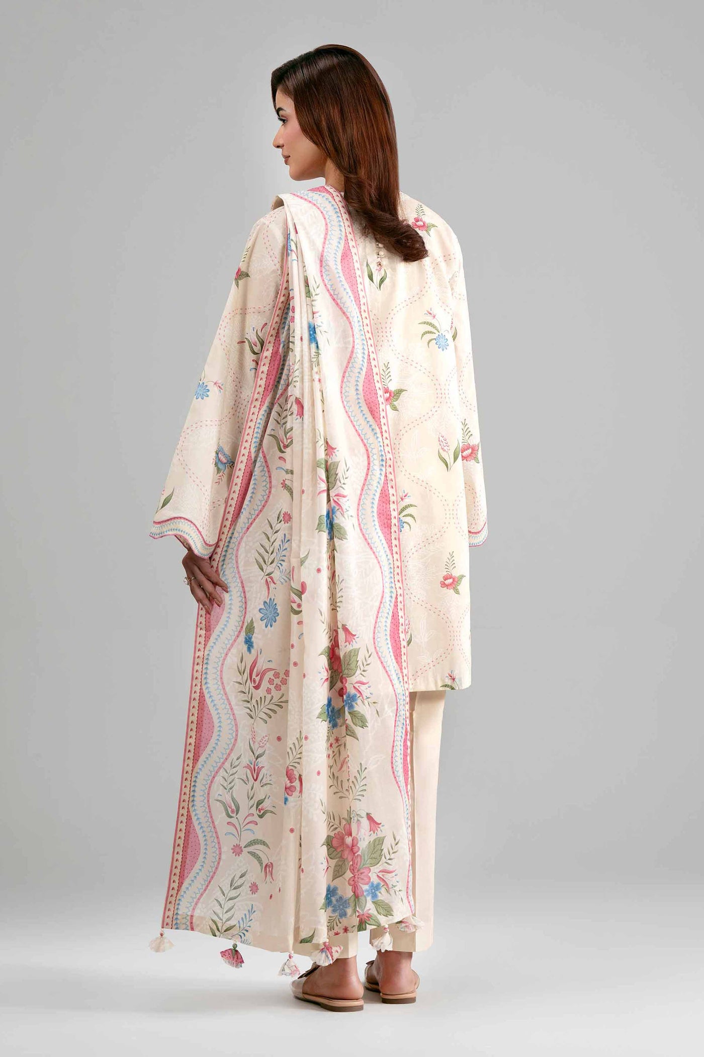 3 Piece Unstitched Embroidered Lawn Suit
