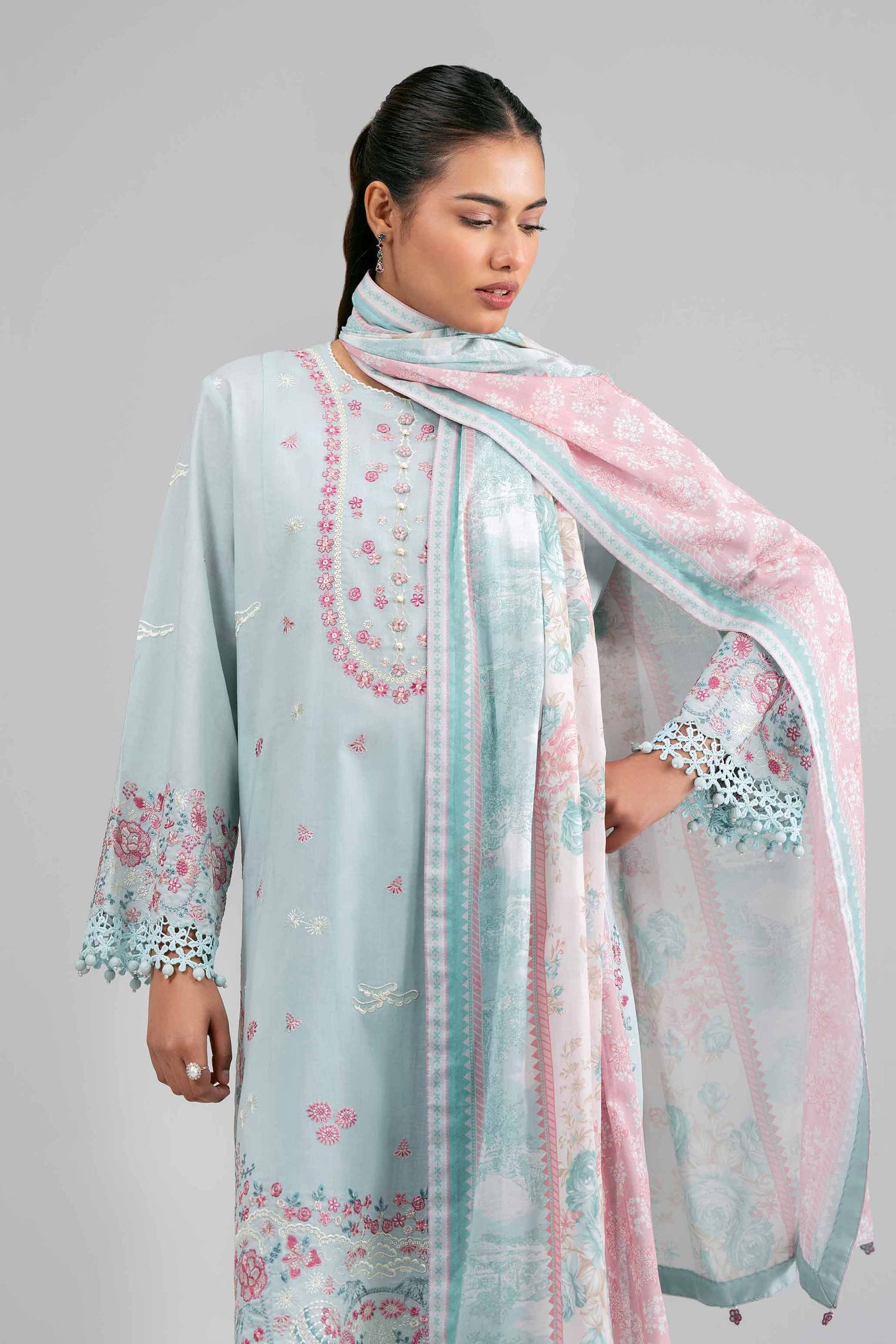 3 Piece Embroidered Lawn Suit