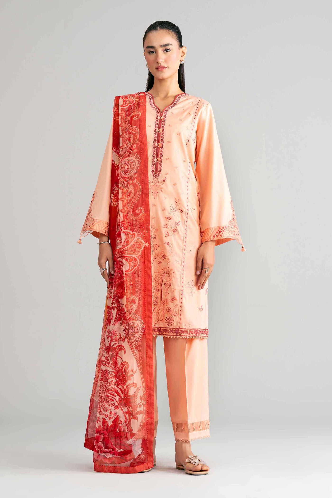 3 Piece Embroidered Lawn Suit