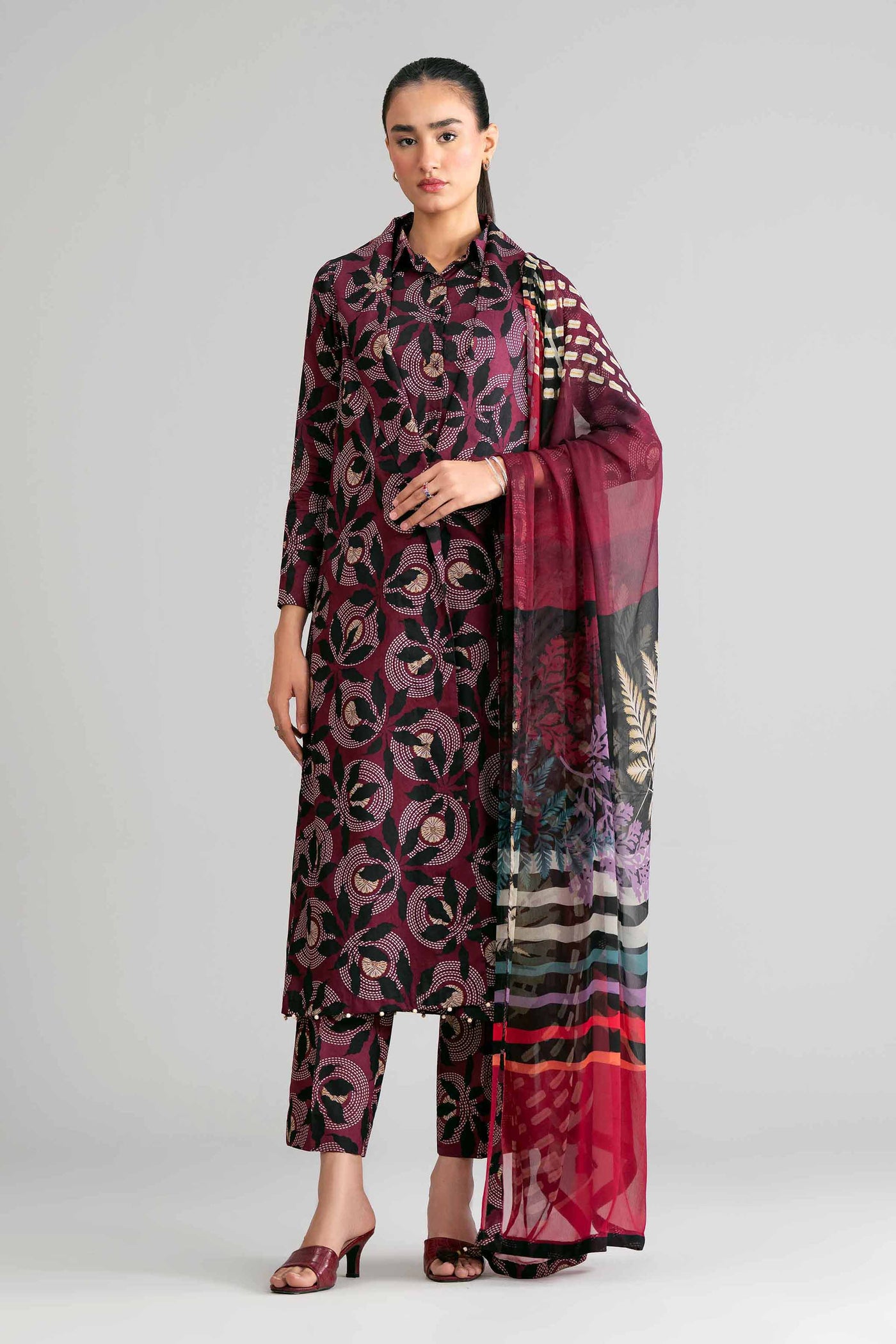 3 Piece Embroidered Lawn Suit