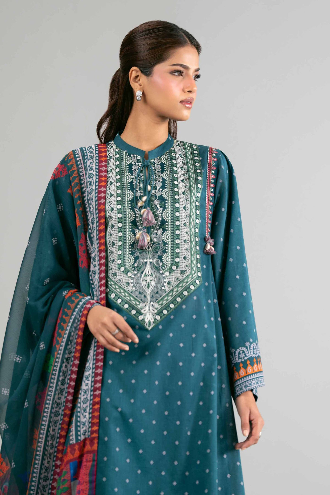 3 Piece Unstitched Embroidered Cambric Suit | MPT-2709-A