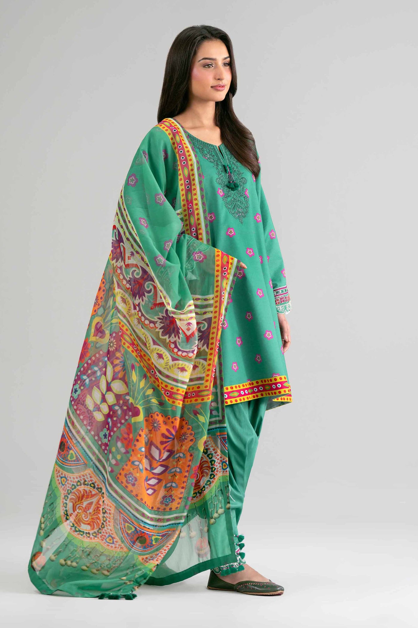 3 Piece Unstitched Embroidered Twill Linen Suit