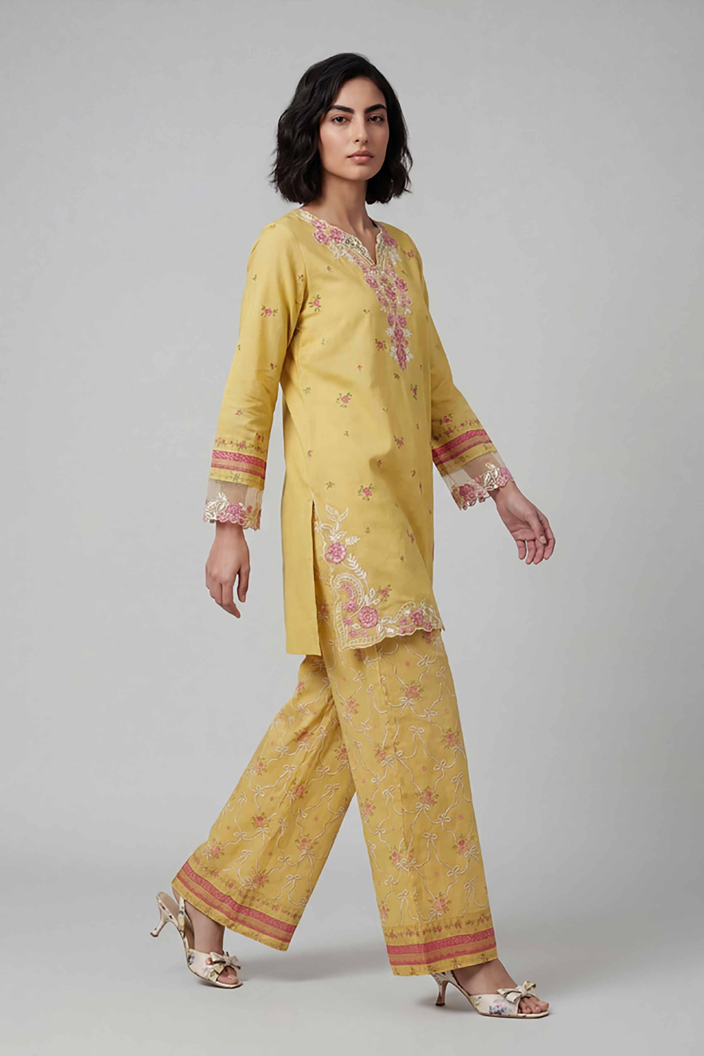 2 Piece - Printed Embroidered Suit - 42601669
