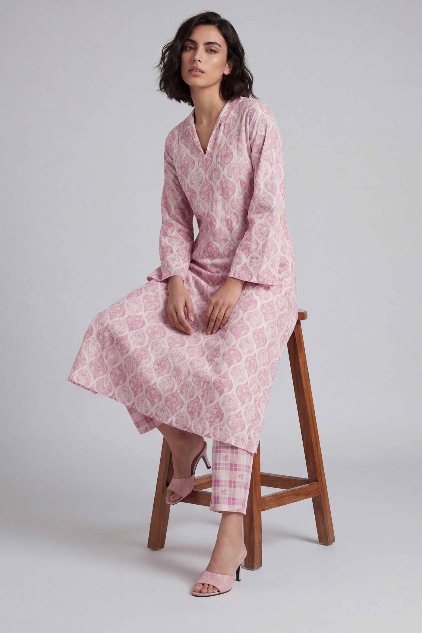 Embroidered Pk Raw Silk Jacket Set